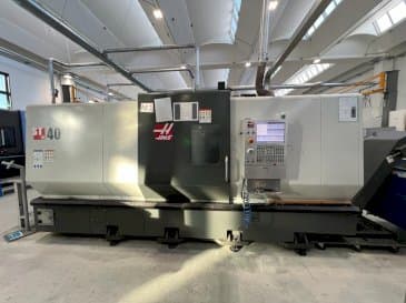 HAAS ST-40-maskinen framifrån