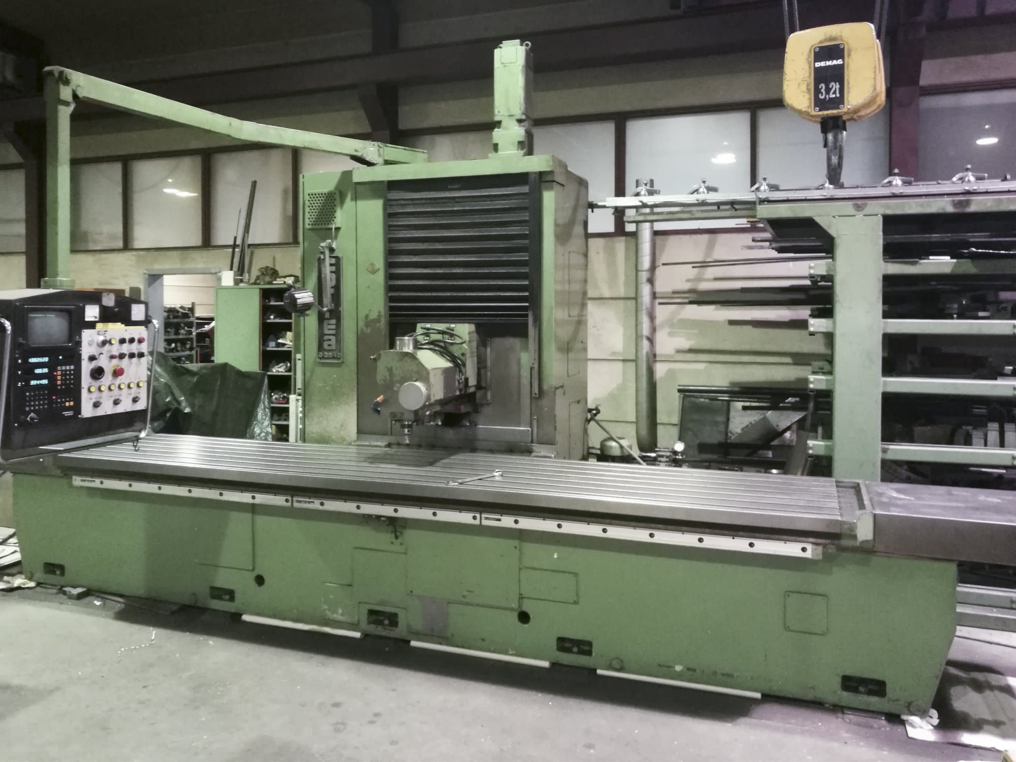 Correa-maskinen sedd från högerA-20/40