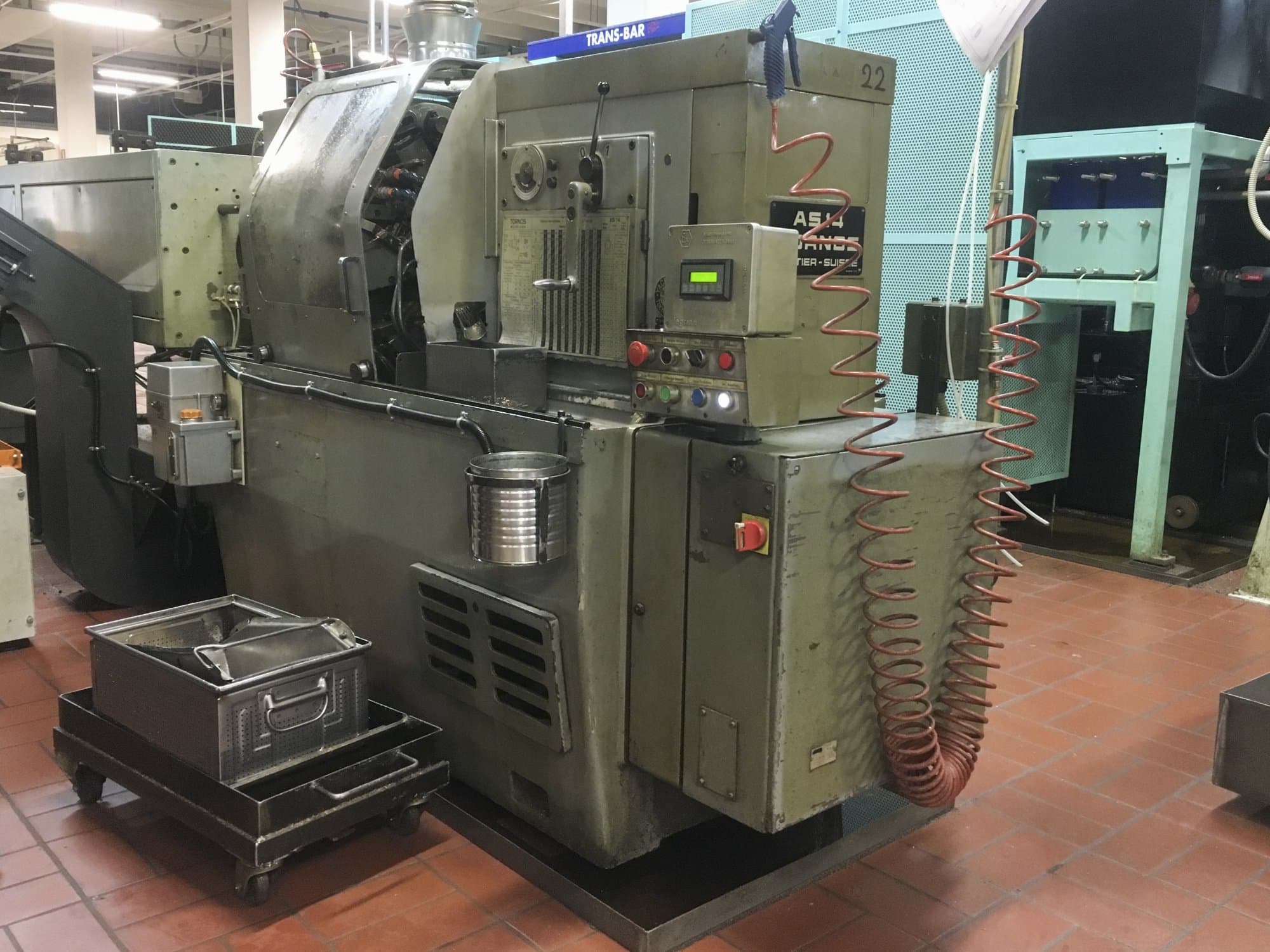 Tornos-maskinen sedd från högerAS-14