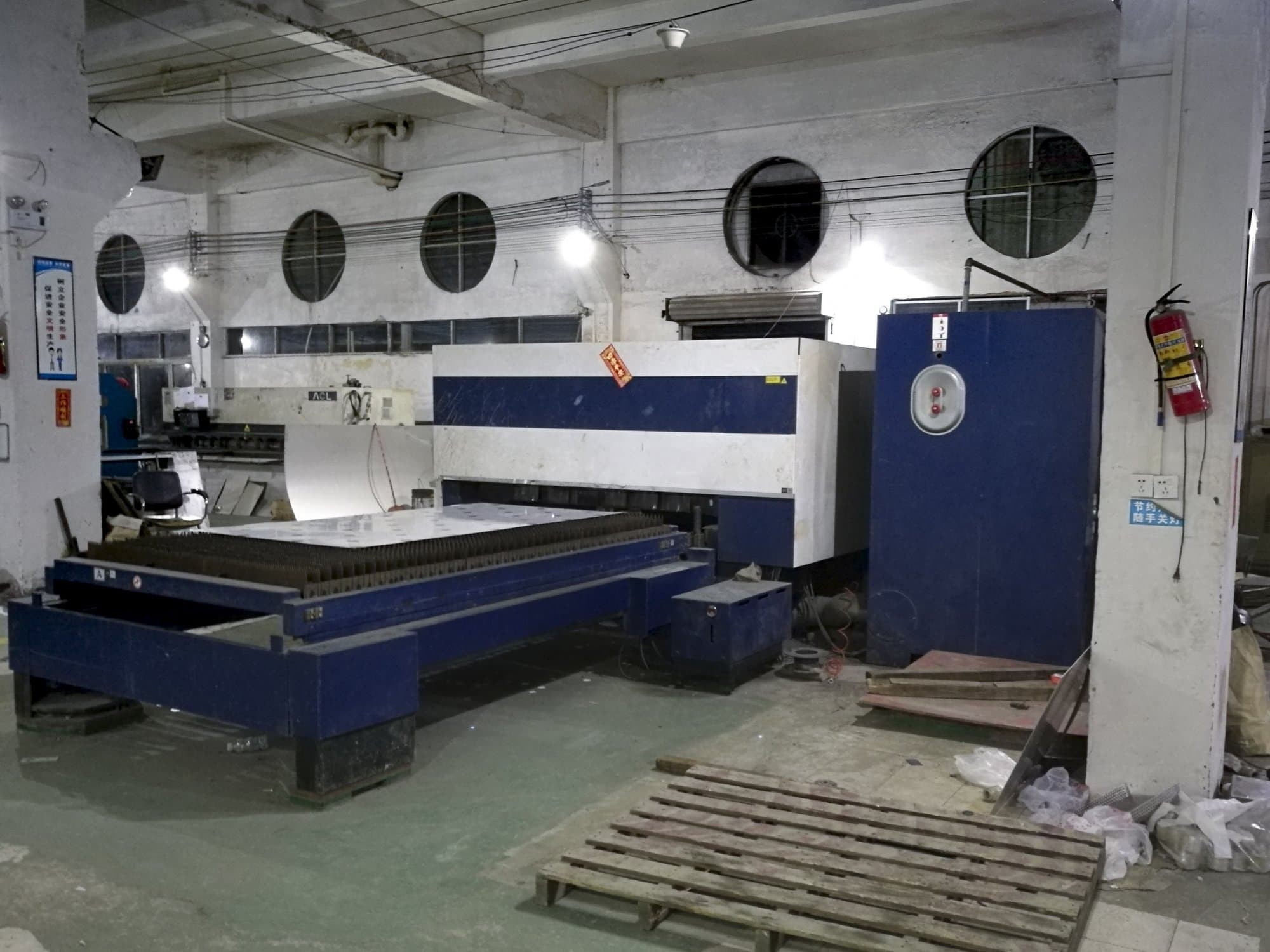 Trumpf-maskinens arbetsytaTruLaser 3030