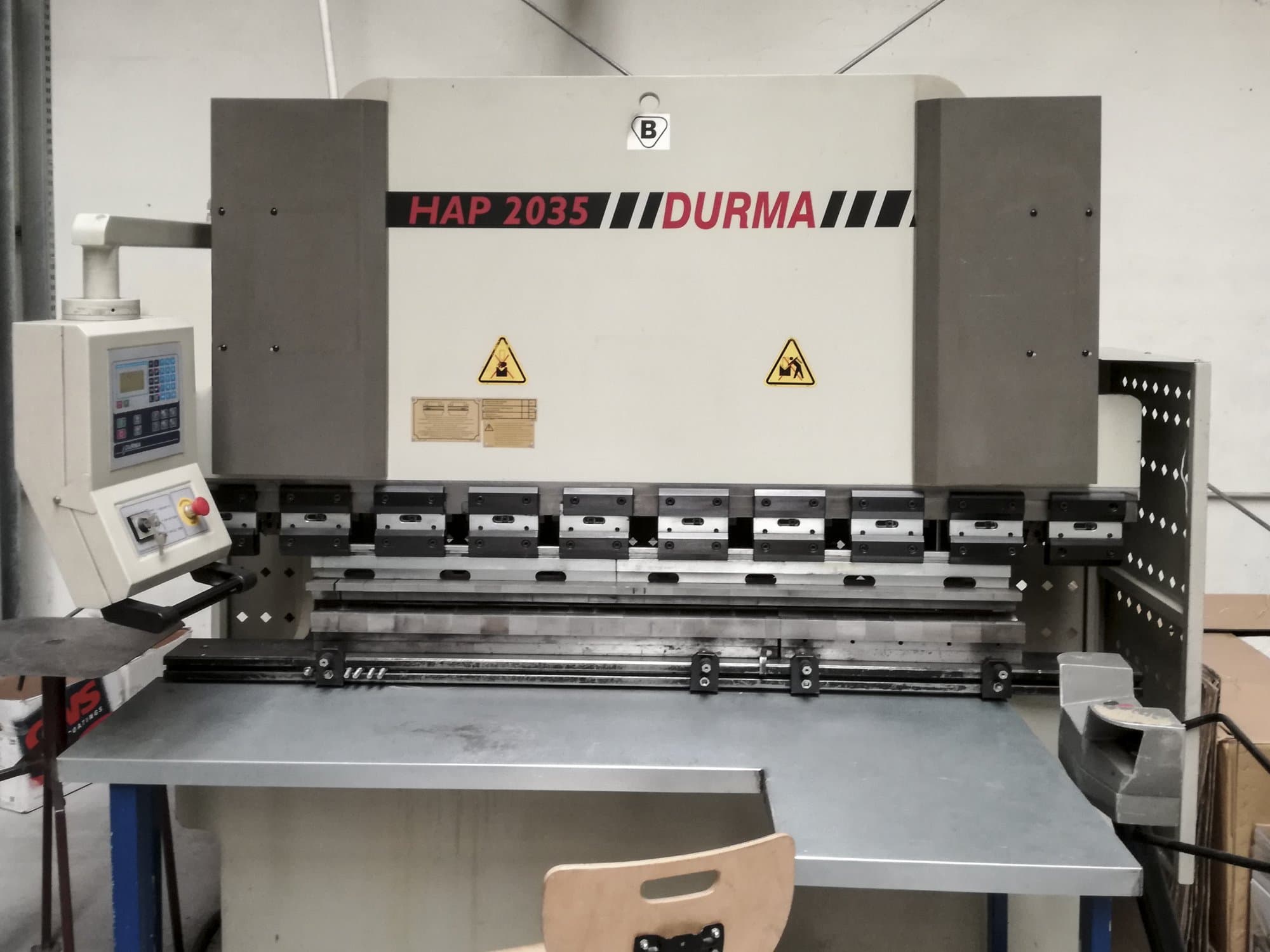 Durma-maskinen framifrånHAP 2035