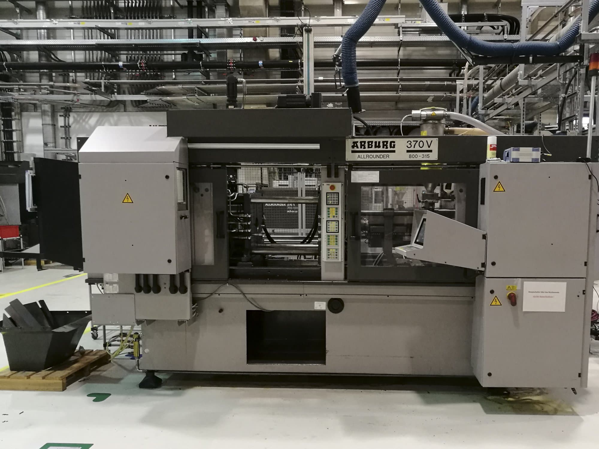 Arburg-maskinen framifrån370V 800-315