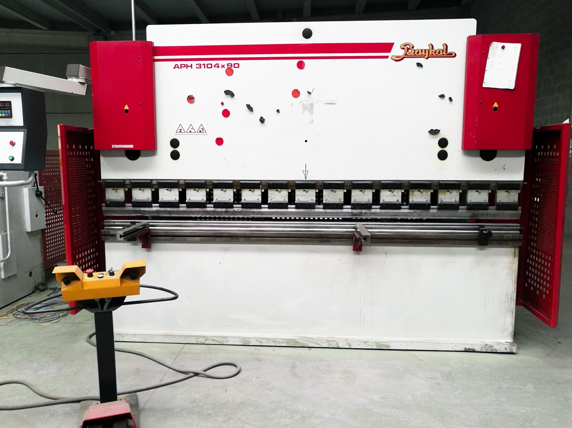 Baykal-maskinen framifrånAPH 3104x90