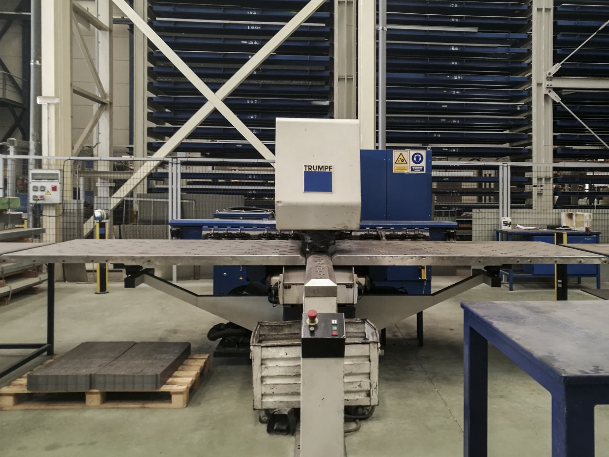 Trumpf-maskinen framifrånTrumatic 200