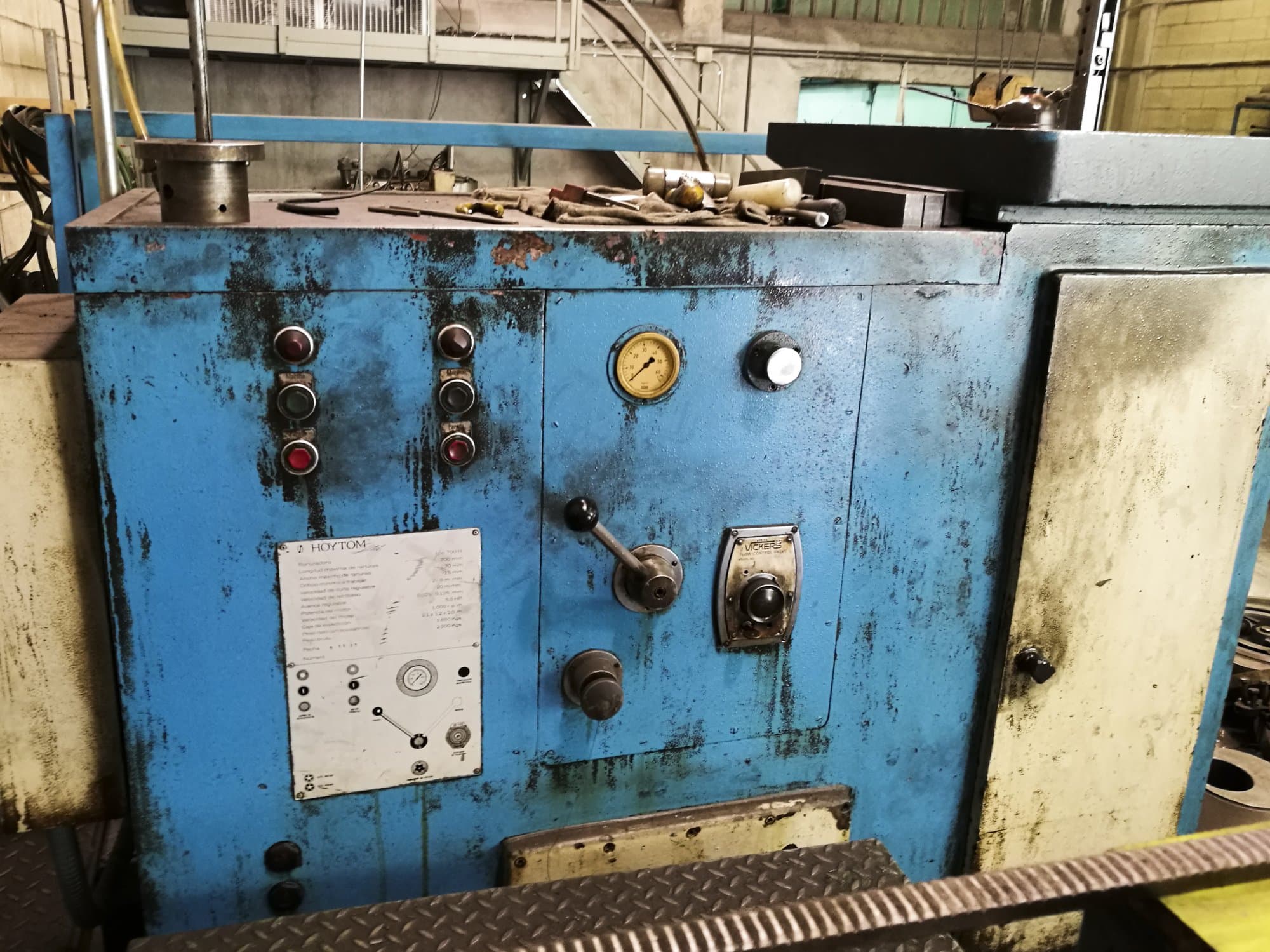 Hoytom-maskinen framifrån700 H