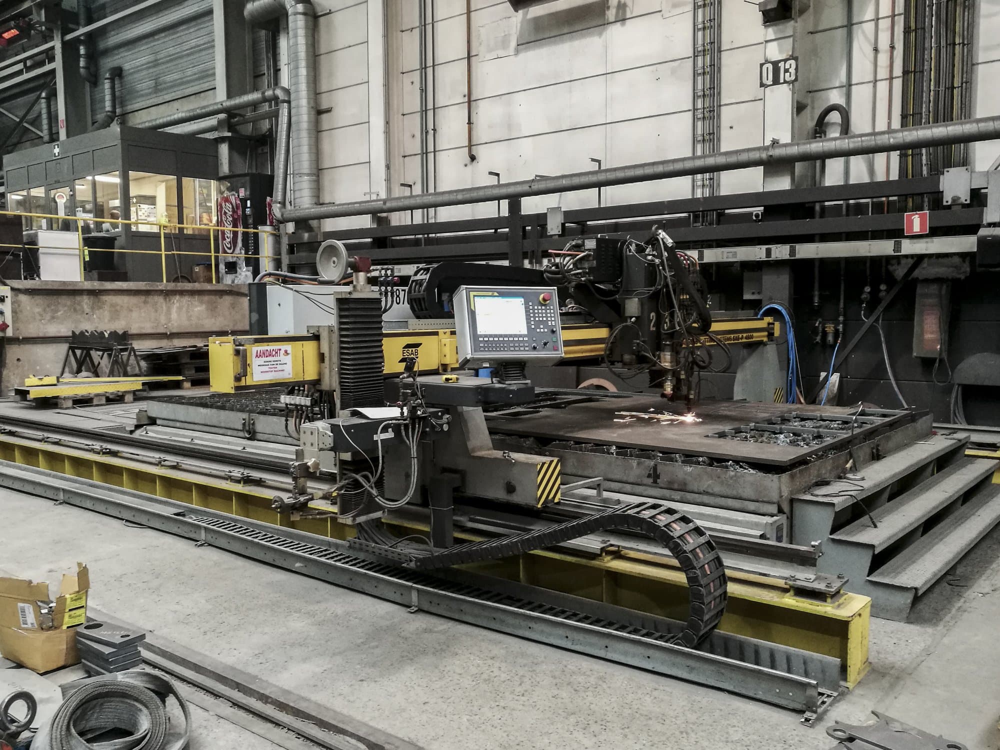 ESAB-maskinen sedd från högerSUPRAREX SXE-P 4500