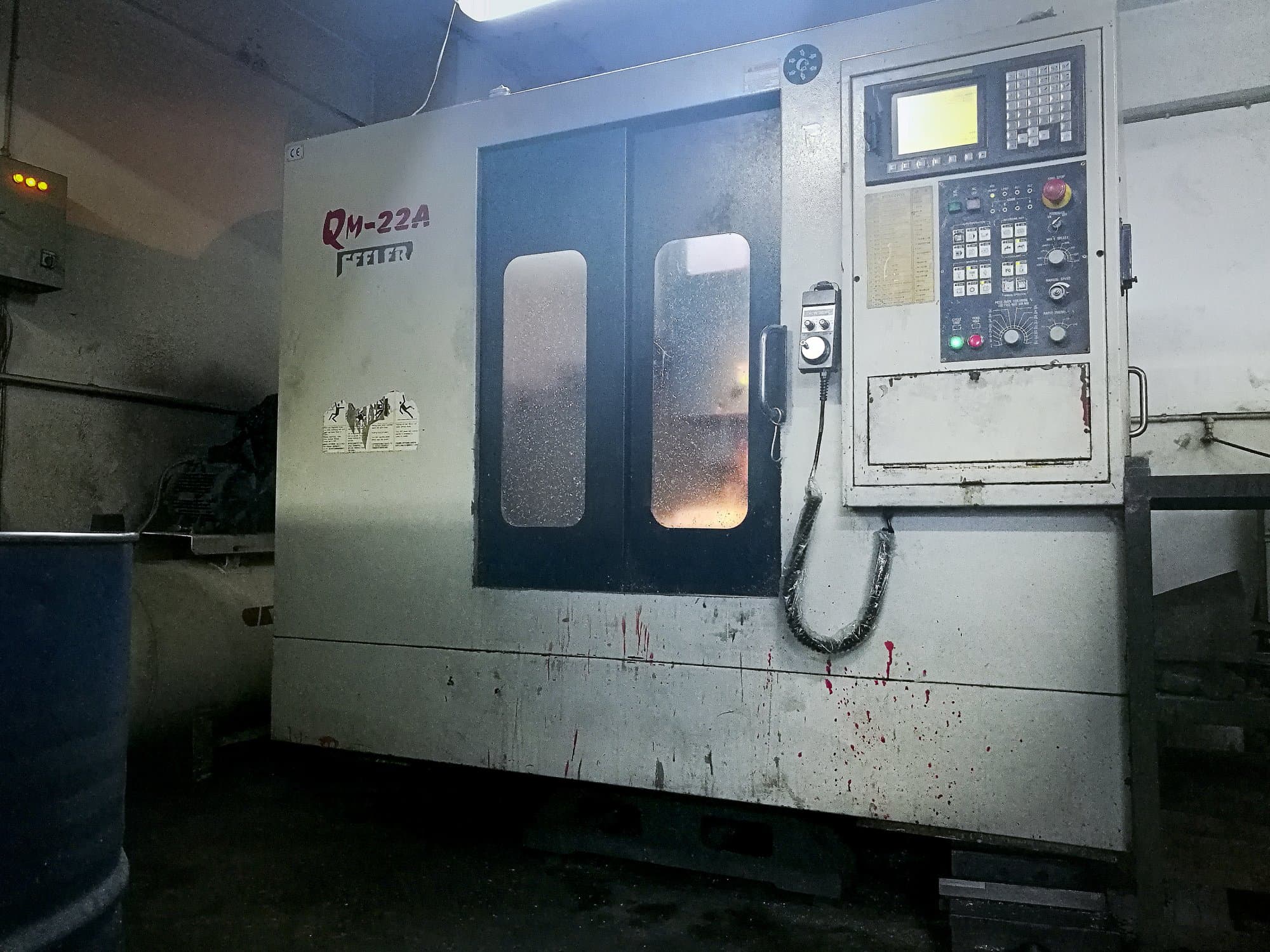 Feeler-maskinen framifrånQM-22A