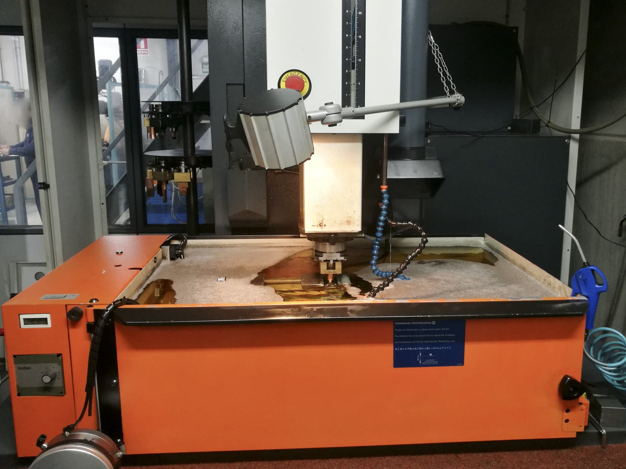 CHARMILLES-maskinen framifrånROBOFORM 2000+