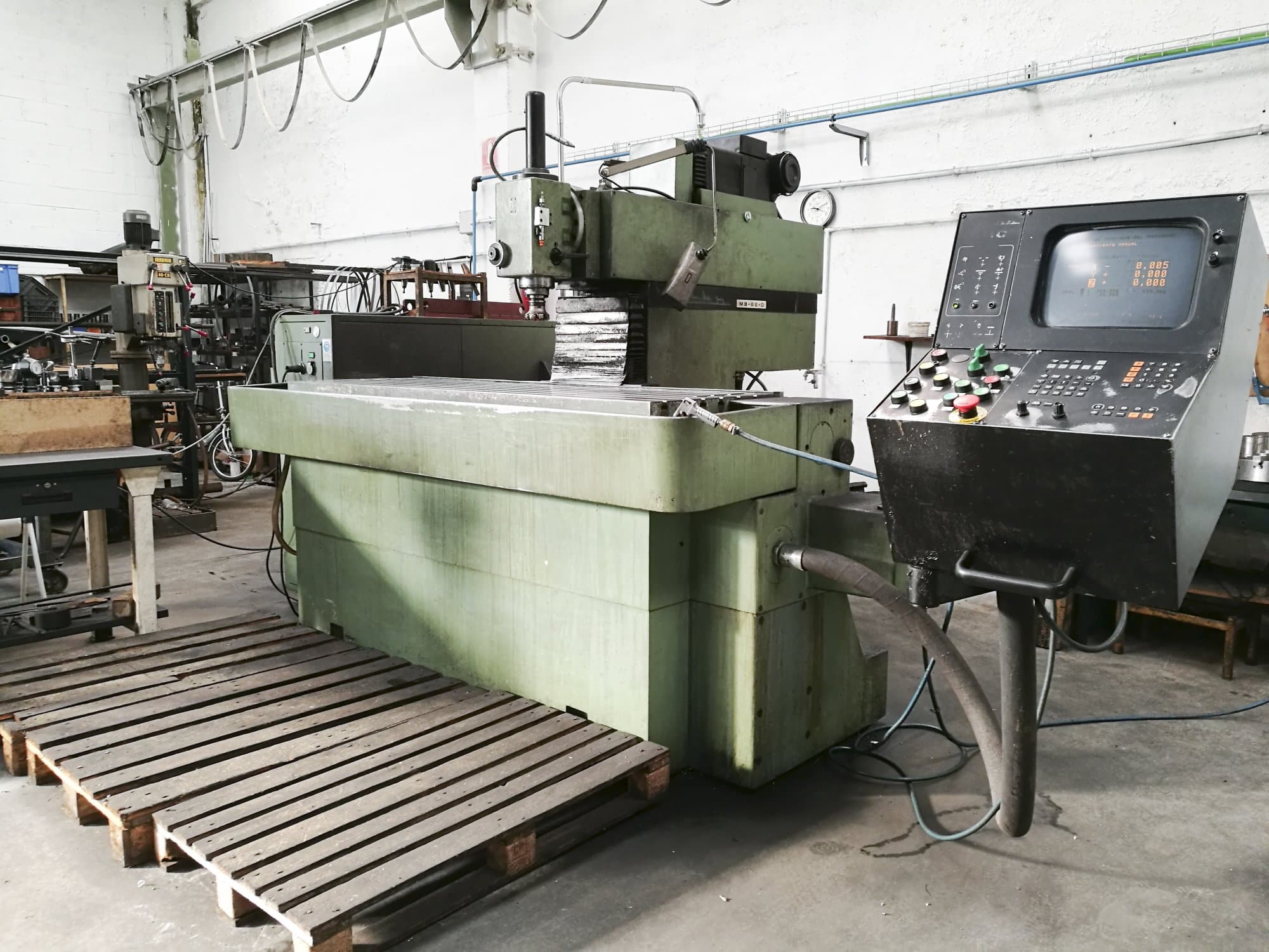 Metba-maskinen sedd från högerMB-55-D