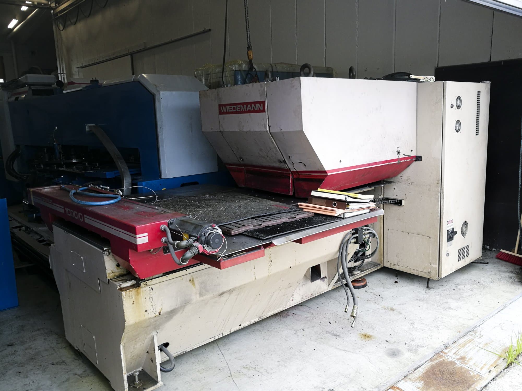 1 Murata Wiedemann-maskinen sedd från högerC-1000