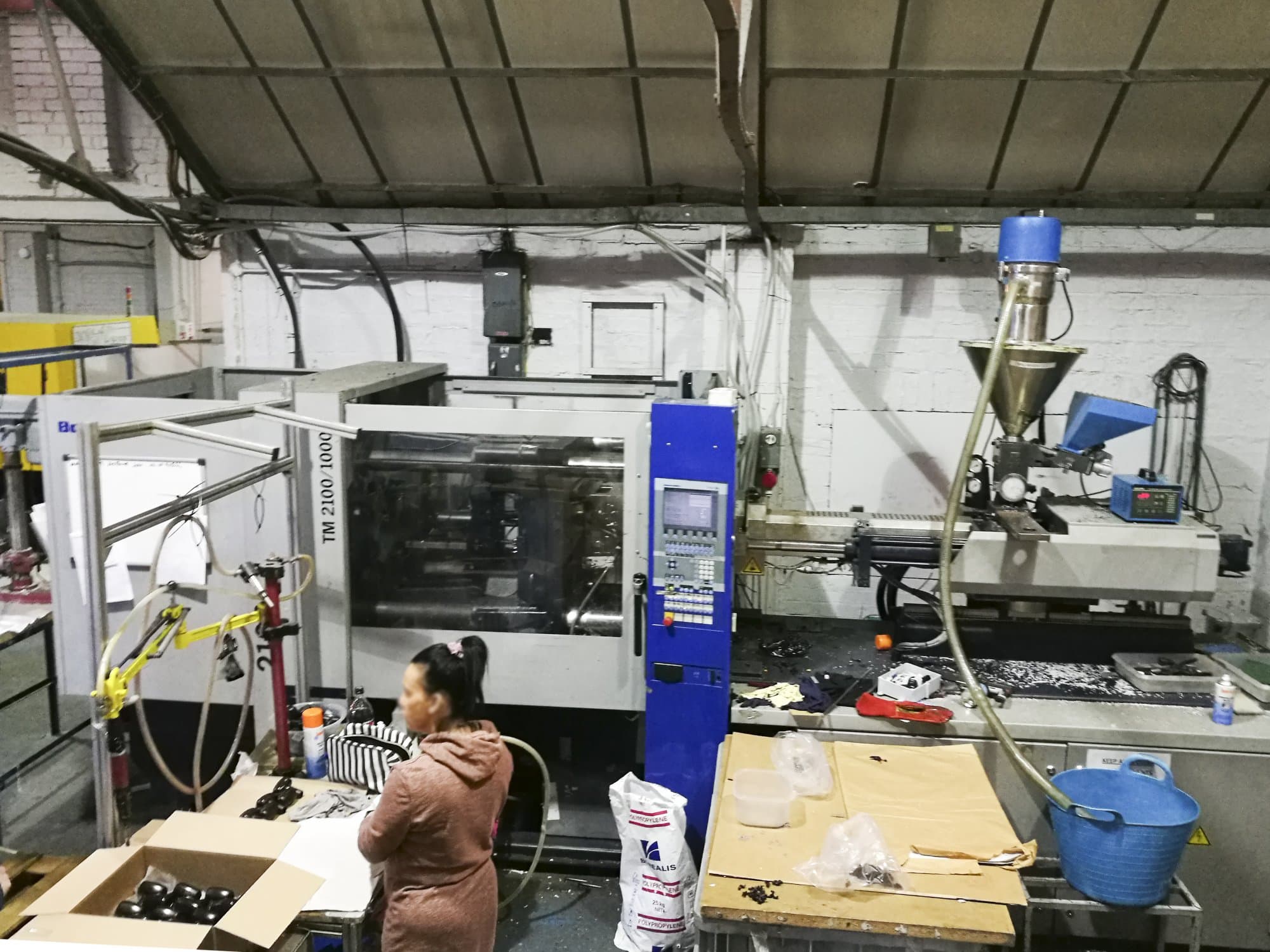 Styrenhet på Battenfeld TM 2100/1000-maskinen