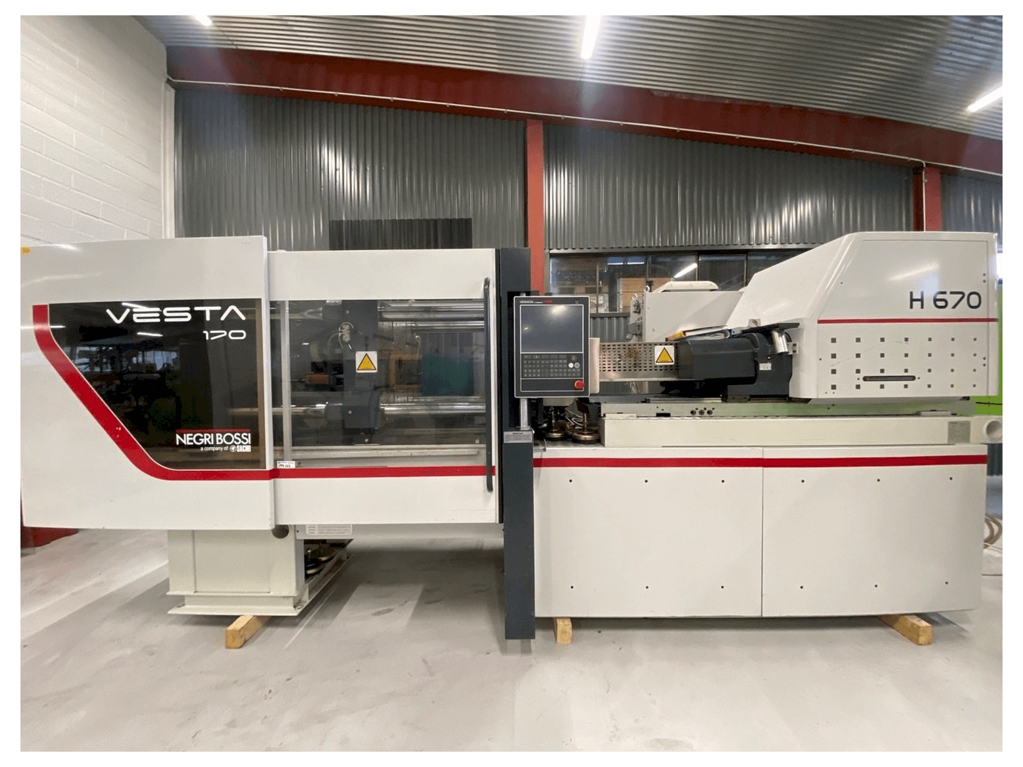 Negri Bossi VE170, M151-maskinen framifrån