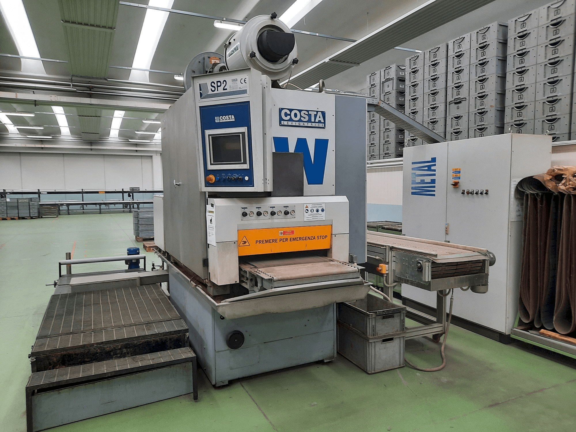 Costa CCCC 600-maskinen framifrån