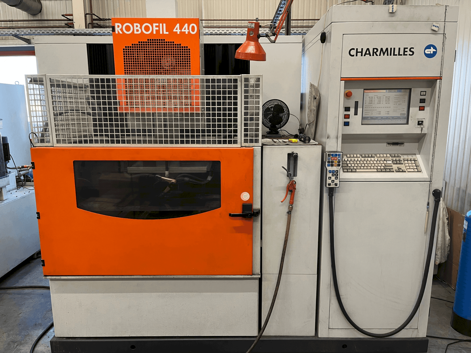 CHARMILLES Robofil 440-maskinen framifrån