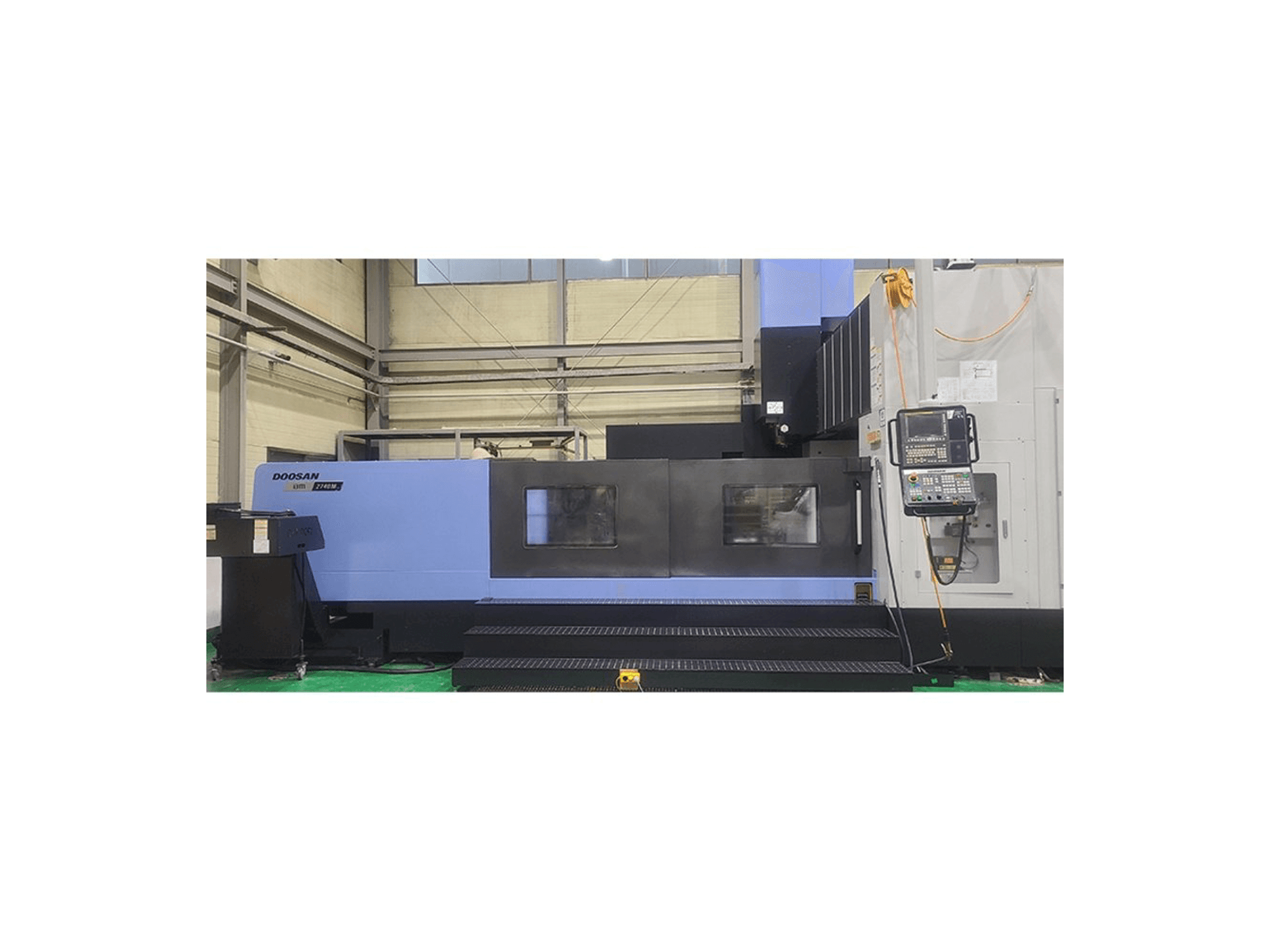 Doosan BM 2740M-maskinen framifrån