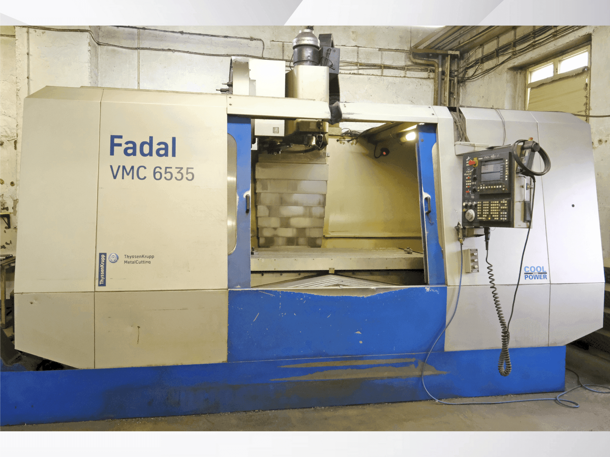 FADAL VMC 6535 HT-maskinen framifrån