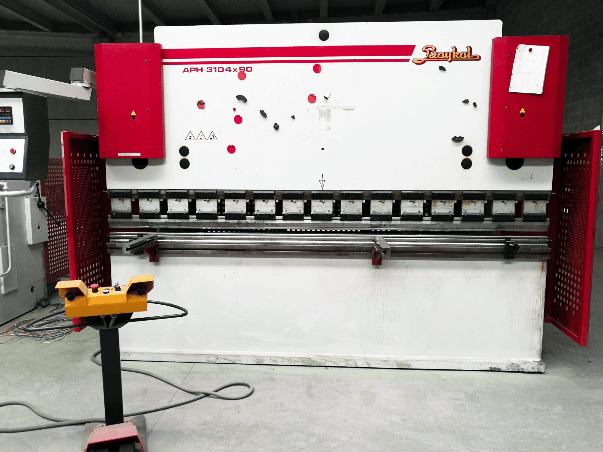 Baykal-maskinen framifrånAPH 3104x90