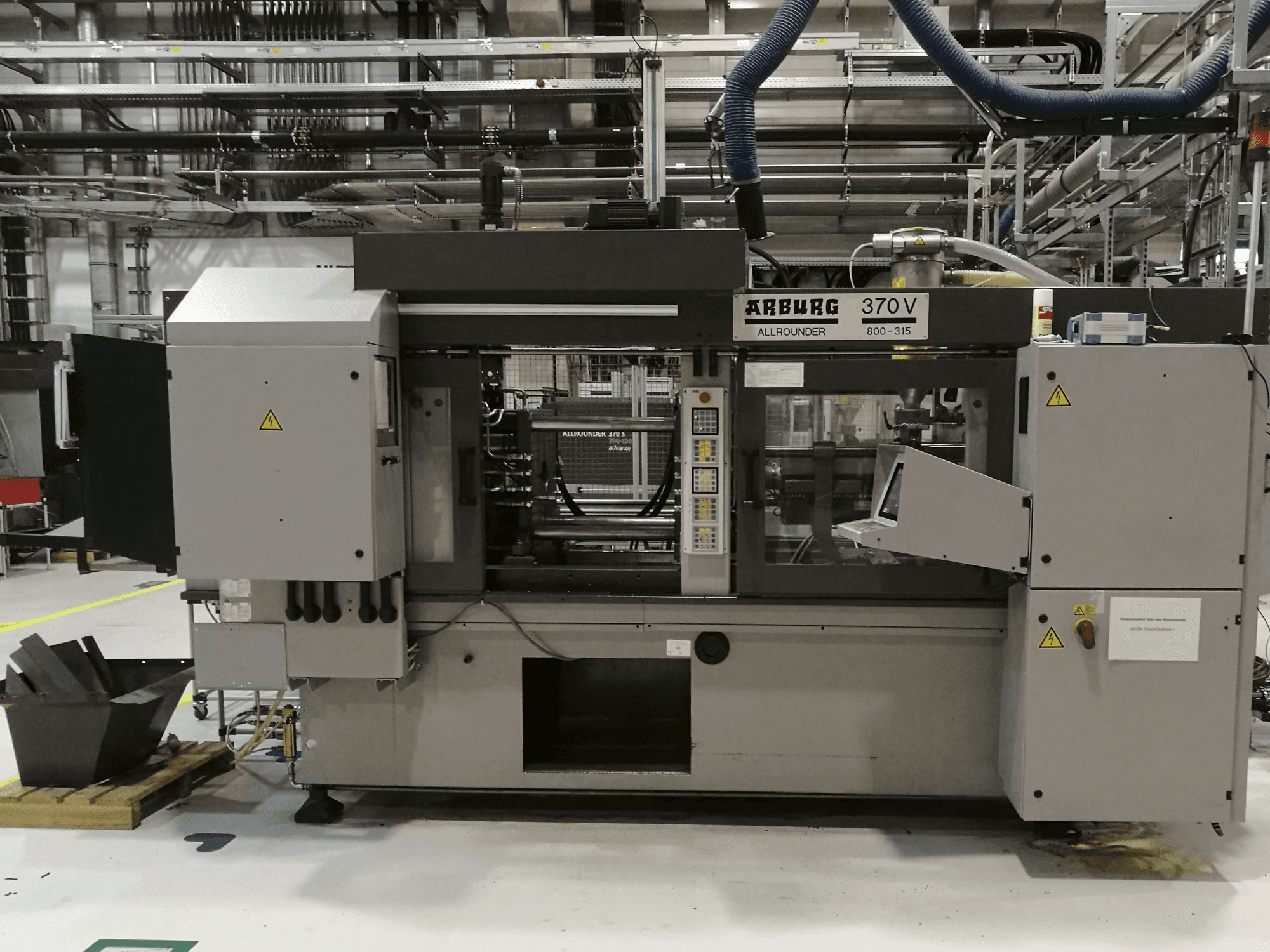 Arburg-maskinen framifrån370V 800-315