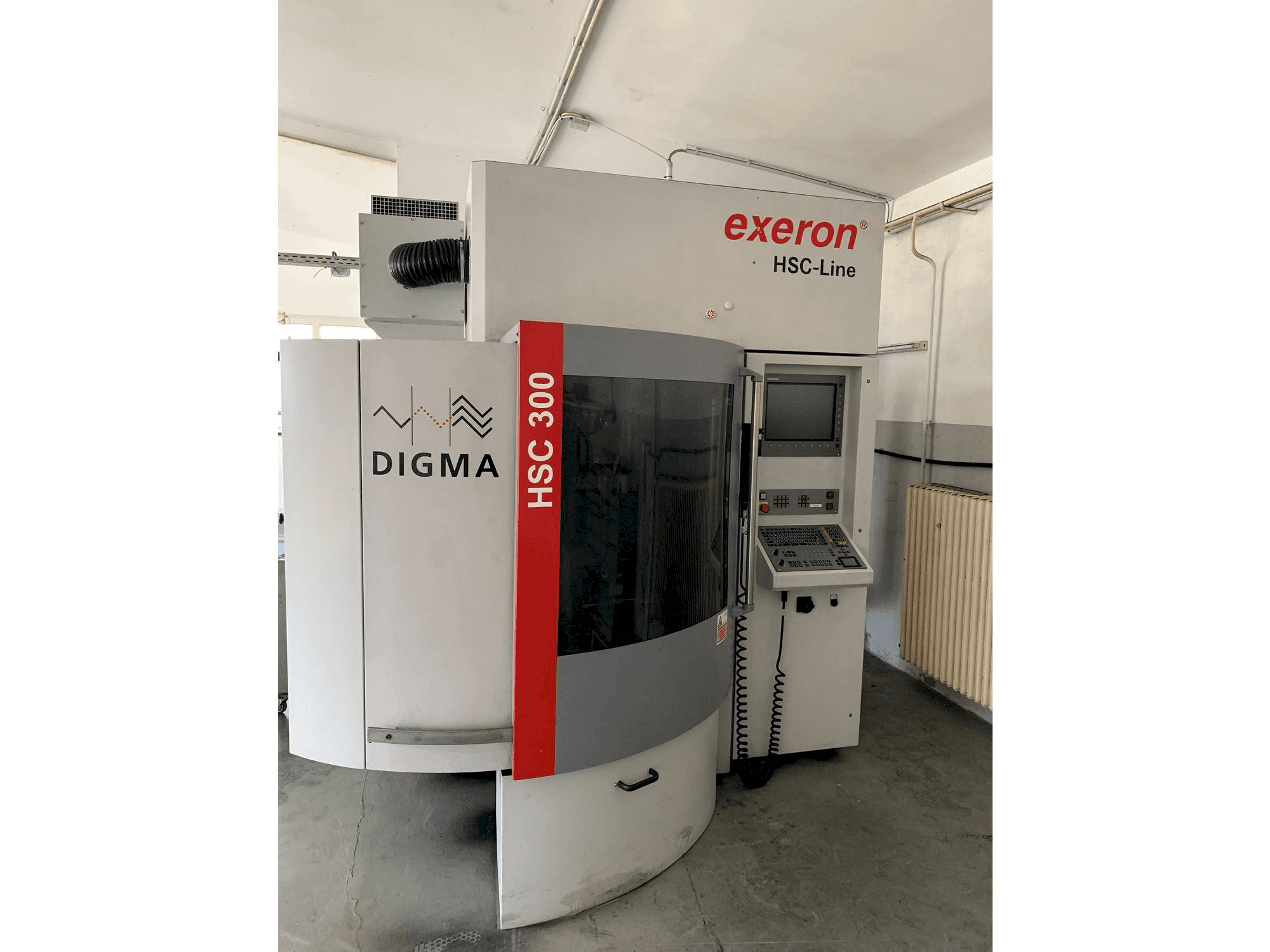 Exeron HSC 300P-maskinen framifrån