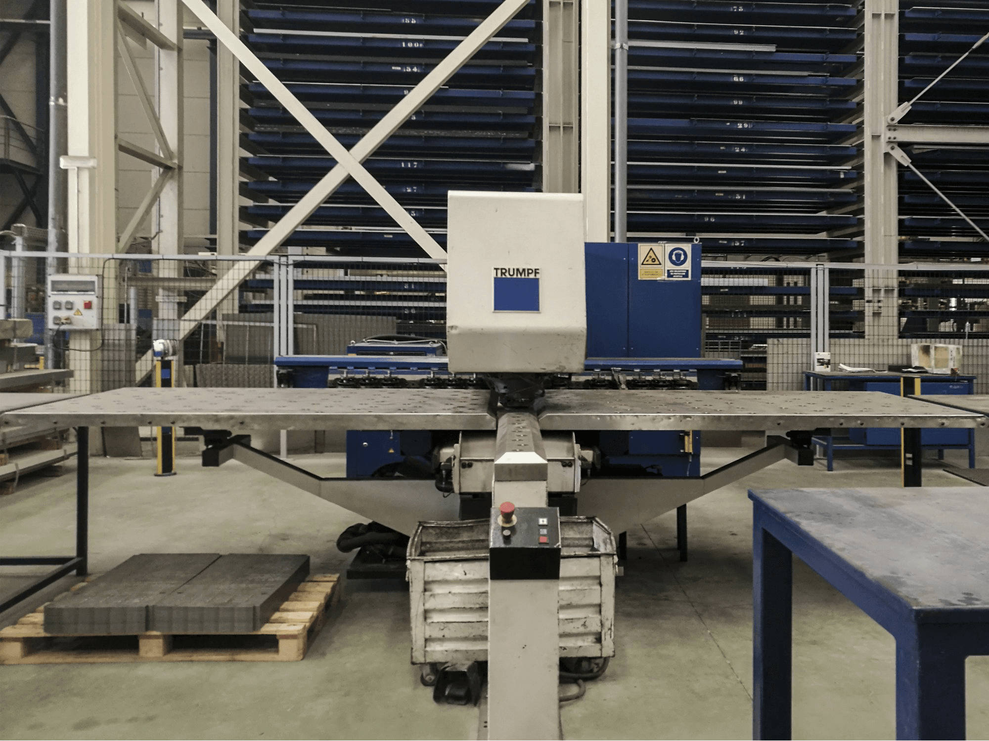 Trumpf-maskinen framifrånTrumatic 200
