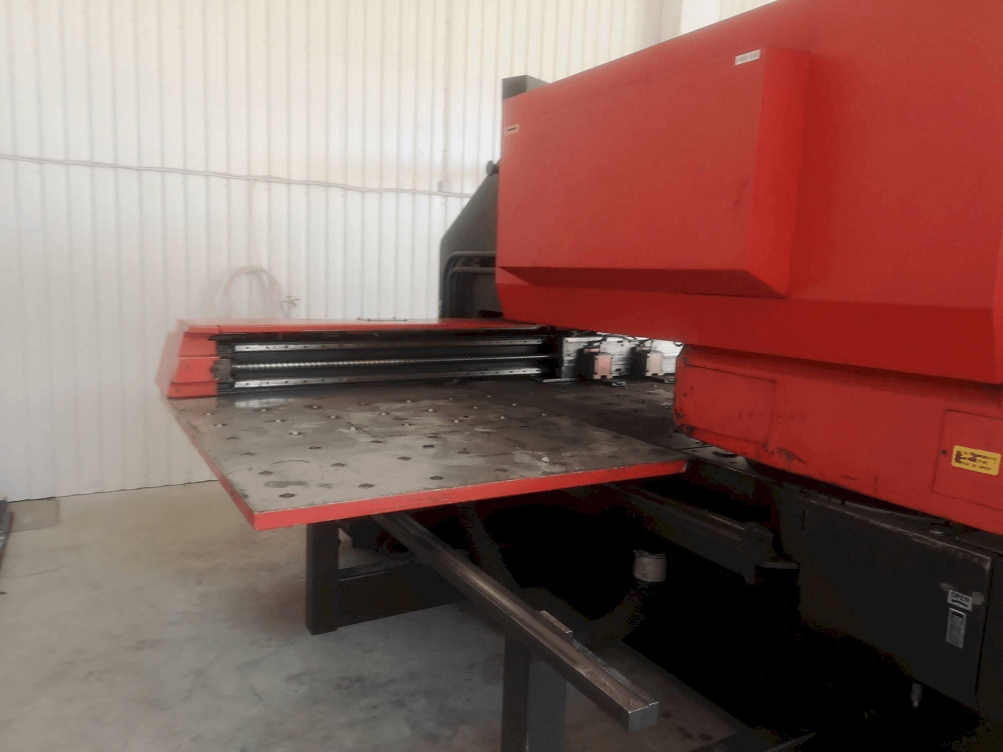 AMADA -maskinen framifrån