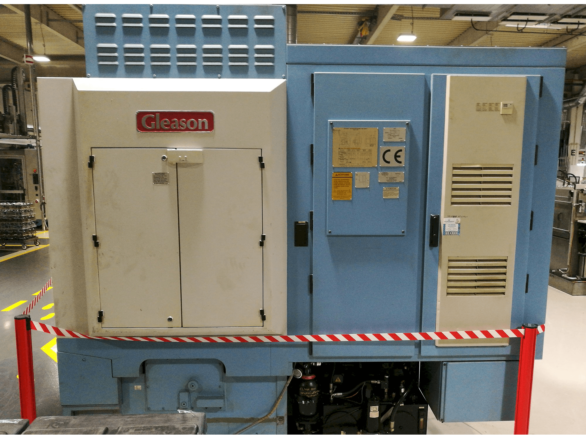 Gleason-maskinen bakifrånPhoenix 500 HCT