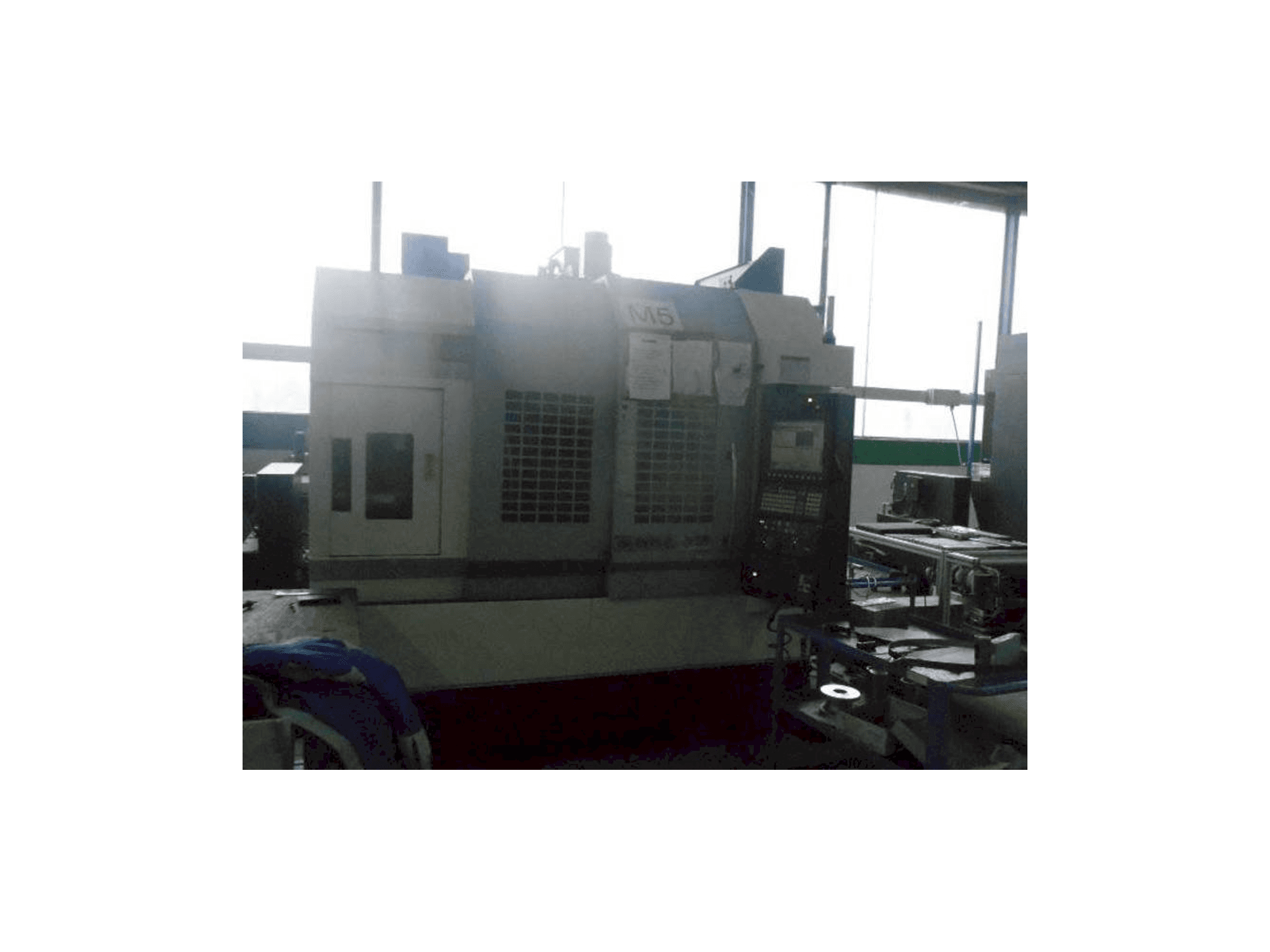 Okuma GENOS M560R-V-maskinen framifrån