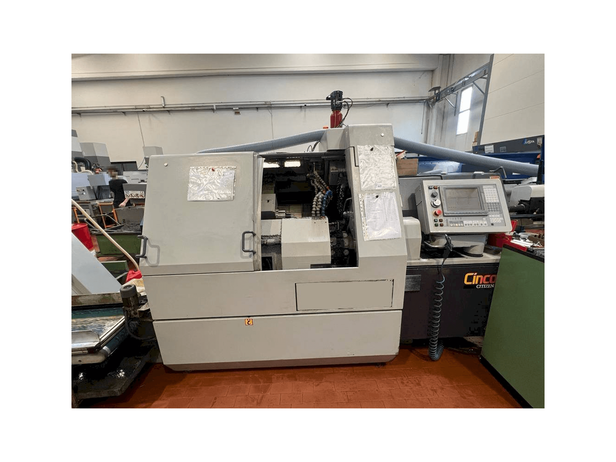 Citizen M32-maskinen framifrån