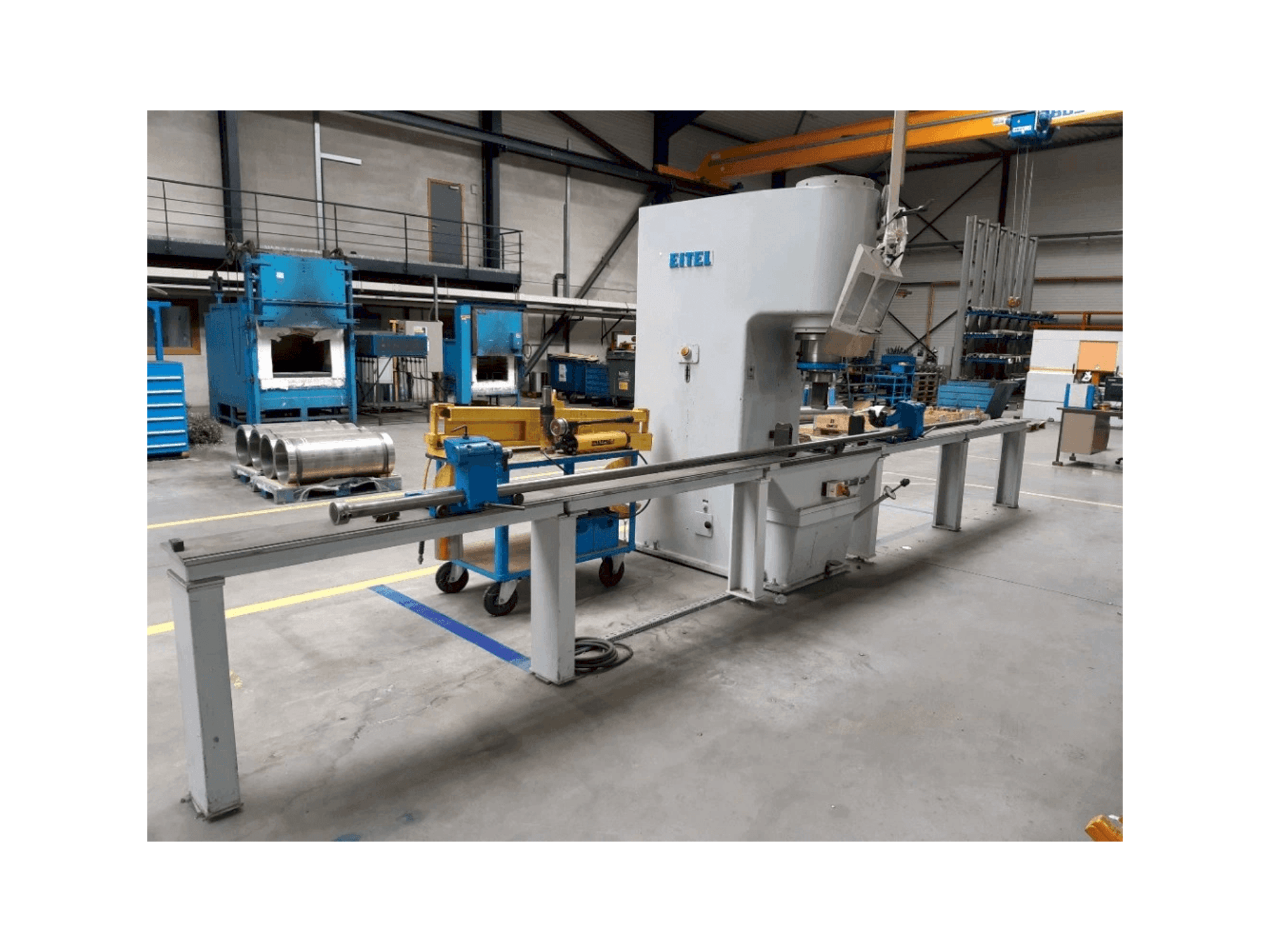 EITEL-PRESS RP 100-maskinen framifrån