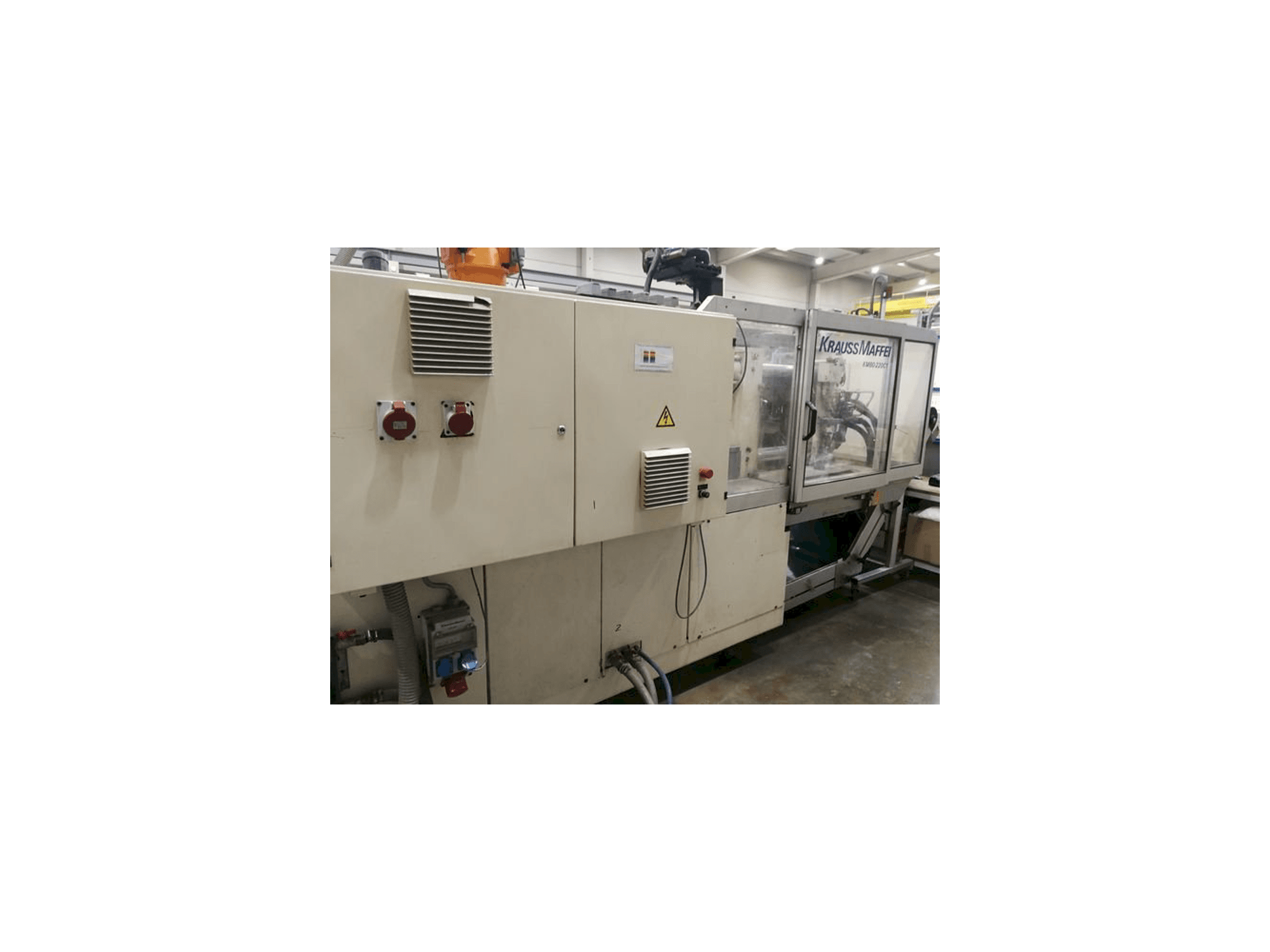 Krauss Maffei 80/220 C1-maskinen framifrån