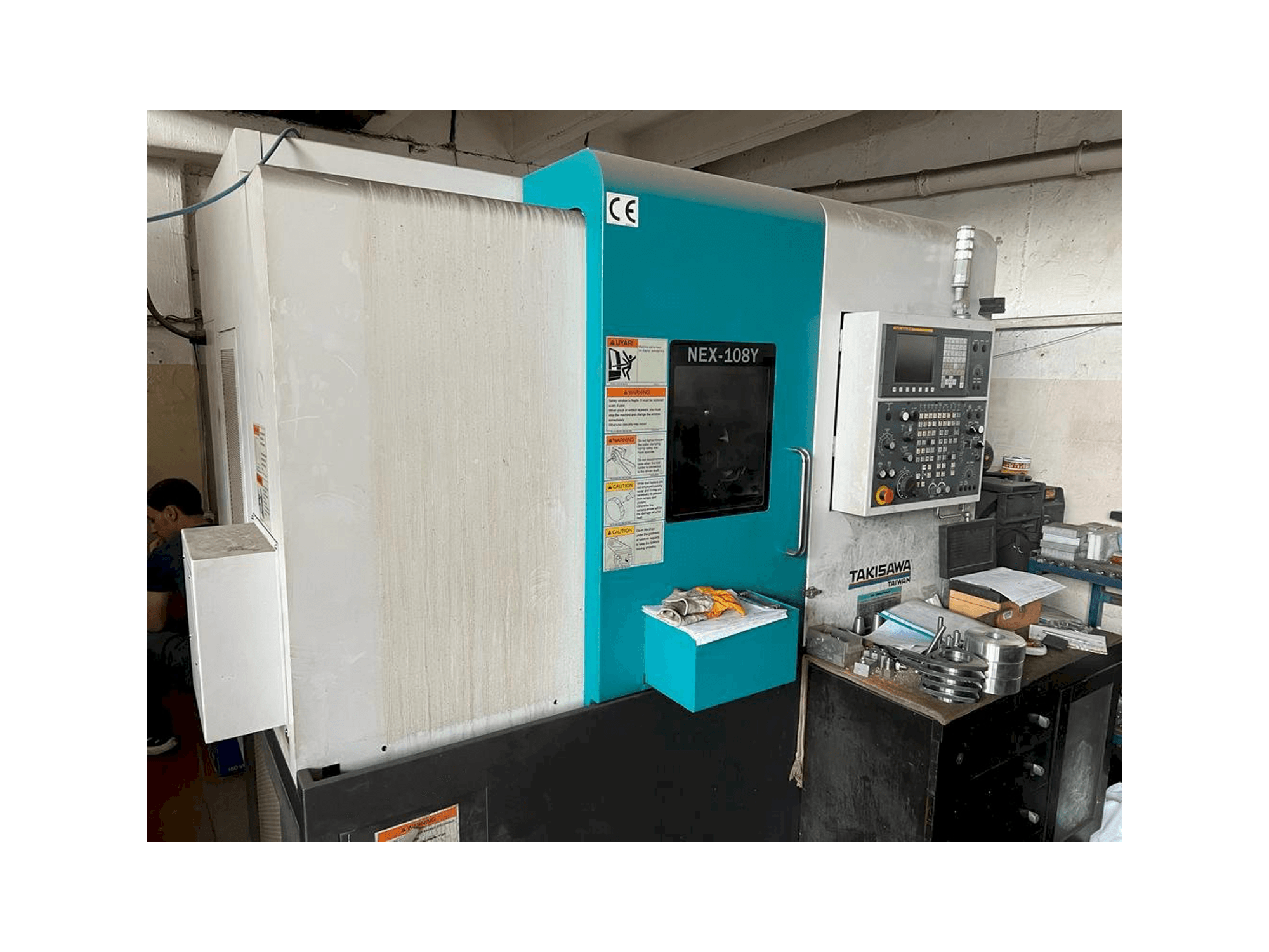 Takisawa NEX-108Y-maskinen framifrån