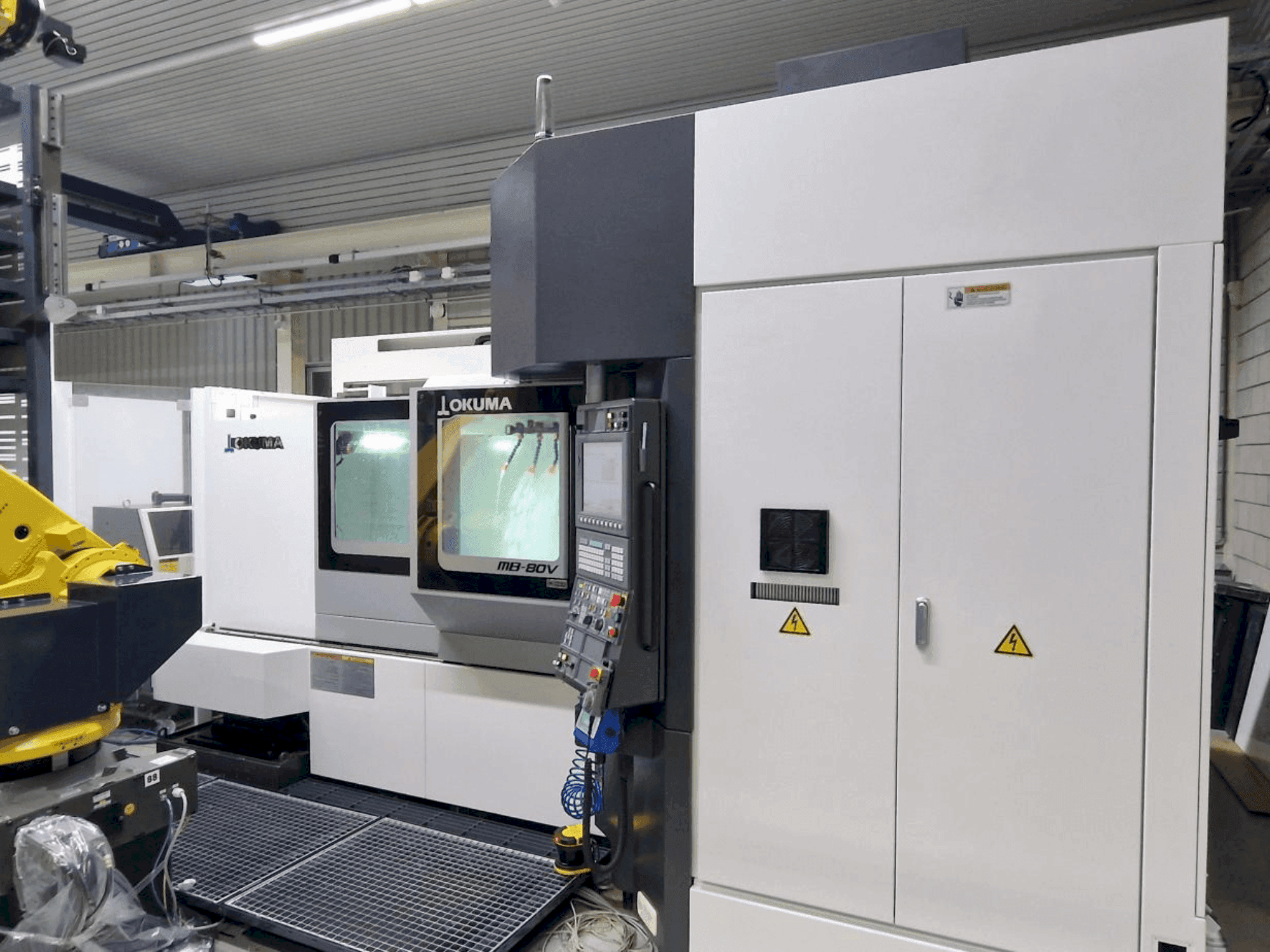 Okuma MB 80V-maskinen framifrån