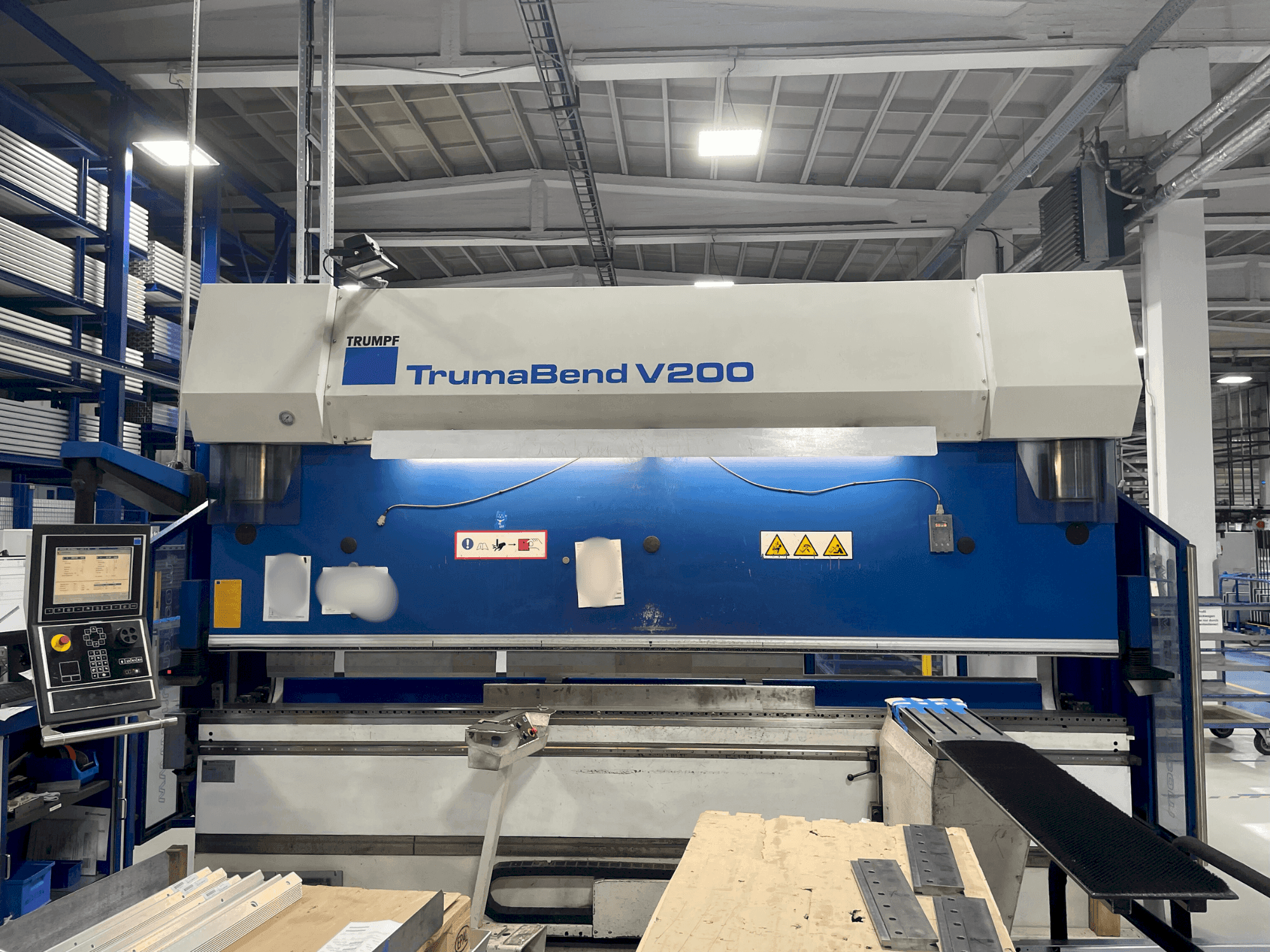 TRUMPF TrumaBend V200-maskinen framifrån