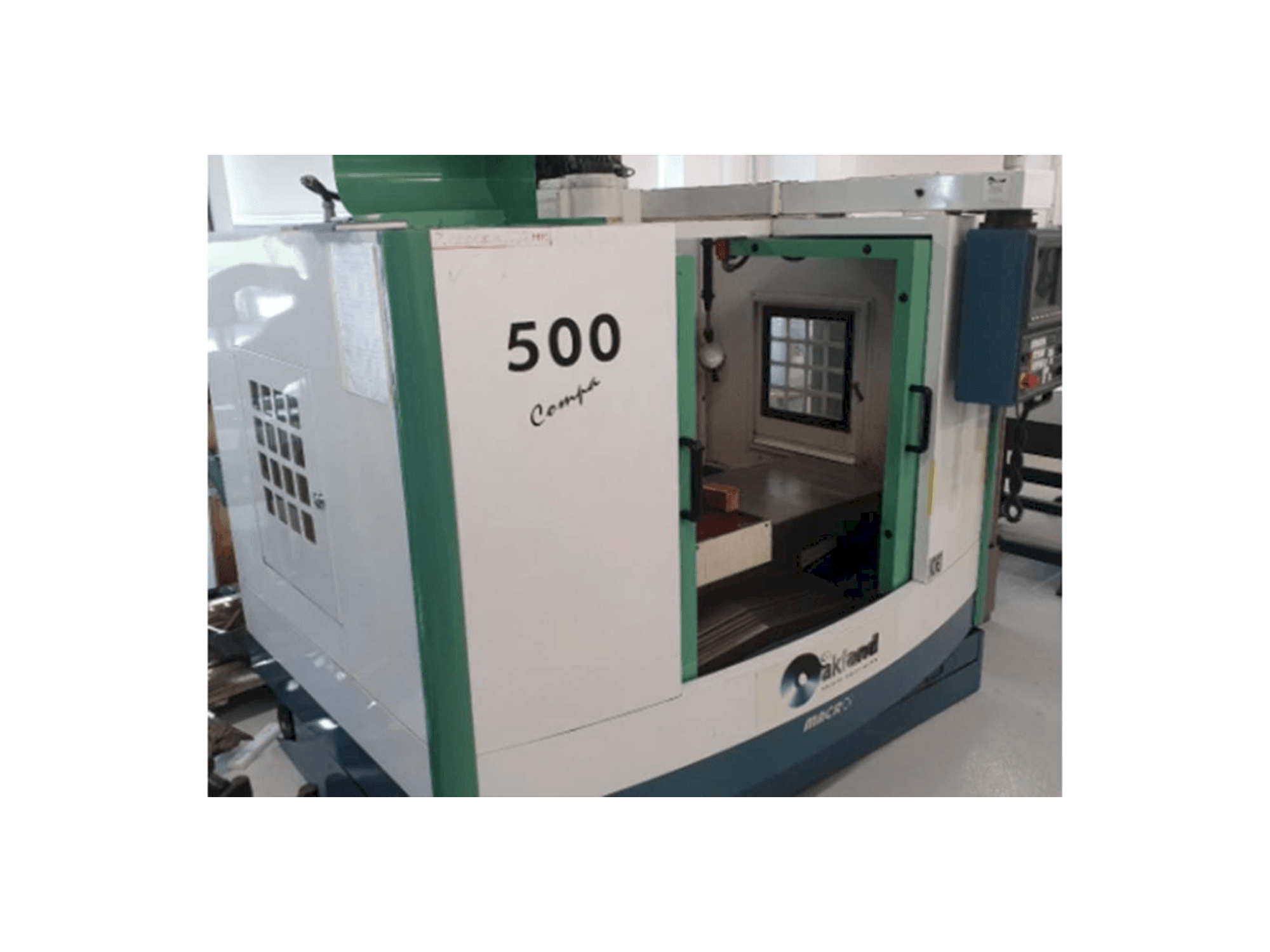 Macro Micro Tech Compac 500-maskinen framifrån