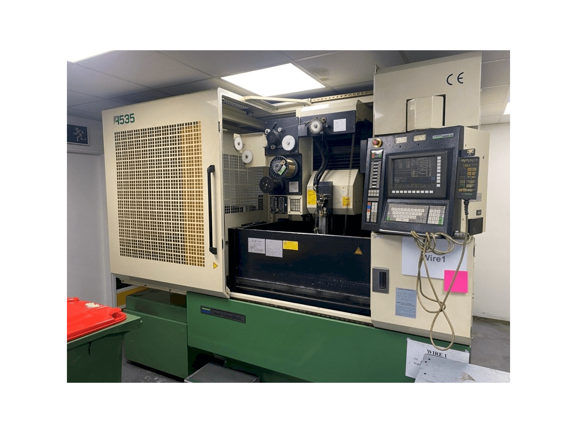 Sodick A535-maskinen framifrån