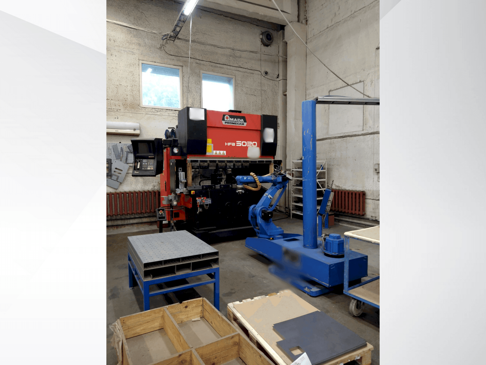 AMADA HFBO 50 20-maskinen framifrån