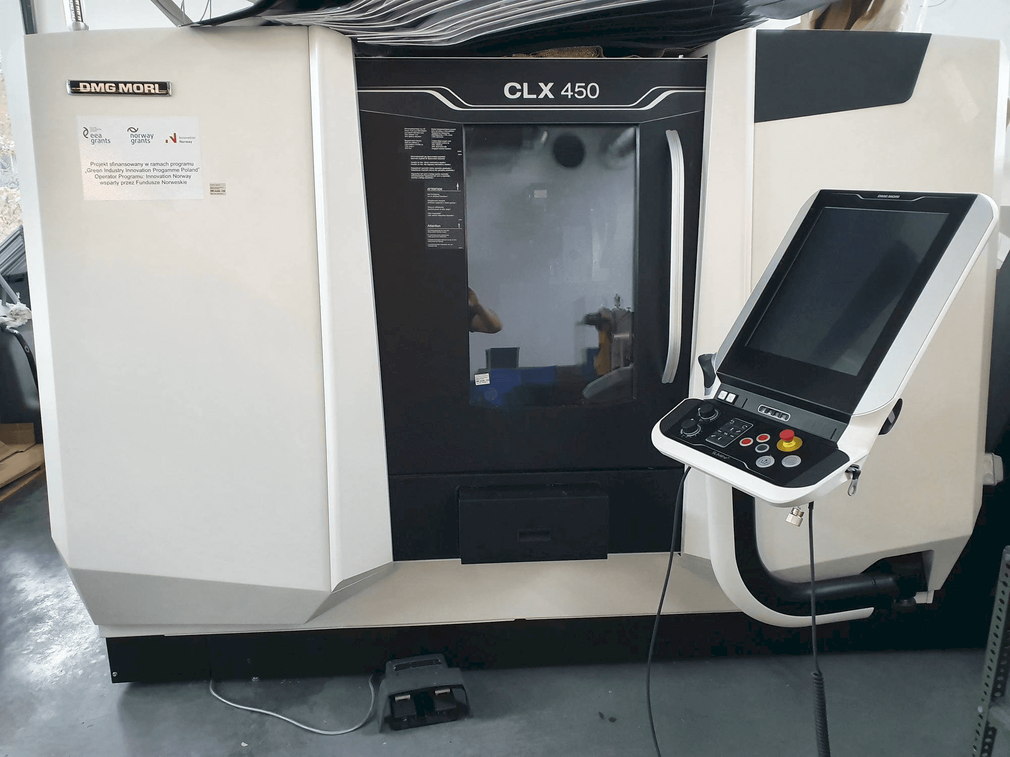 DMG MORI CLX450-maskinen framifrån