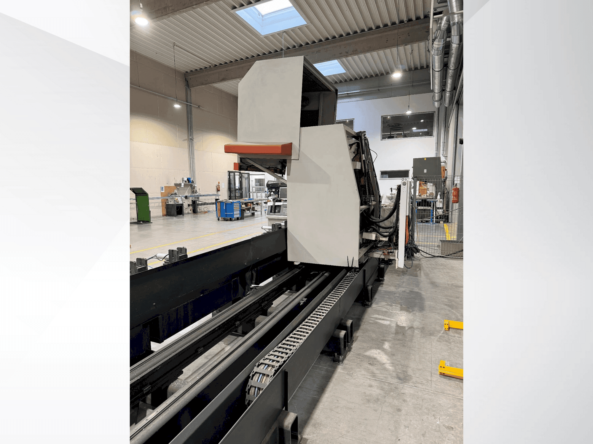 Elumatec SBZ 130-maskinen framifrån