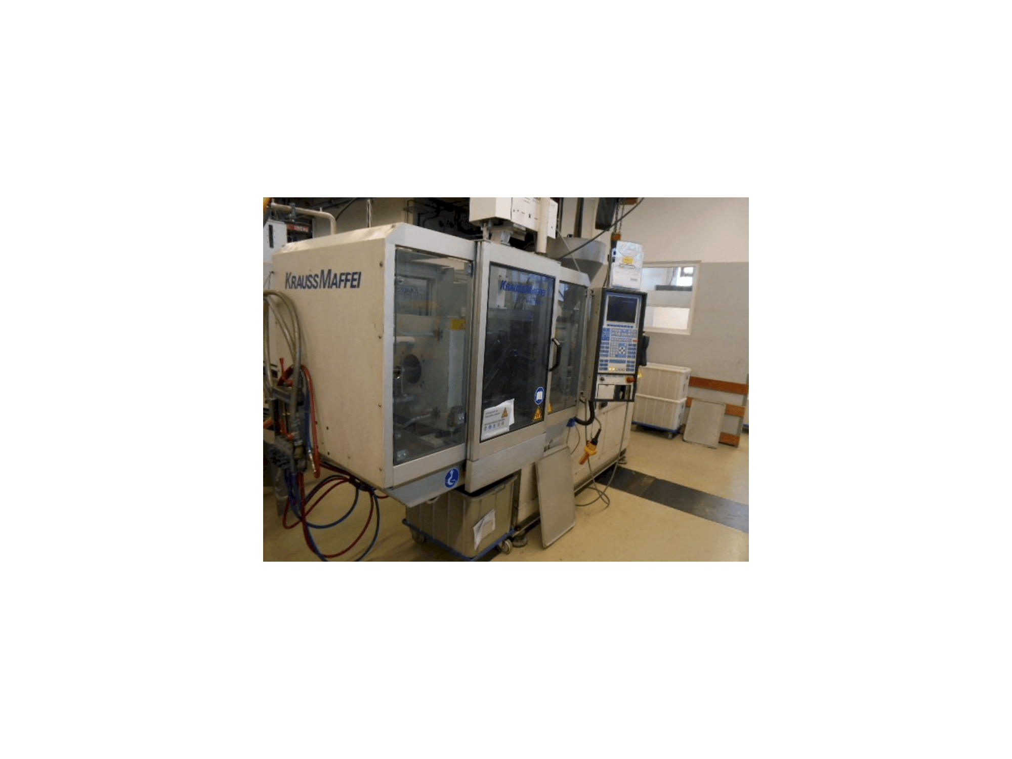 Krauss Maffei KM 50-220-C2-maskinen framifrån