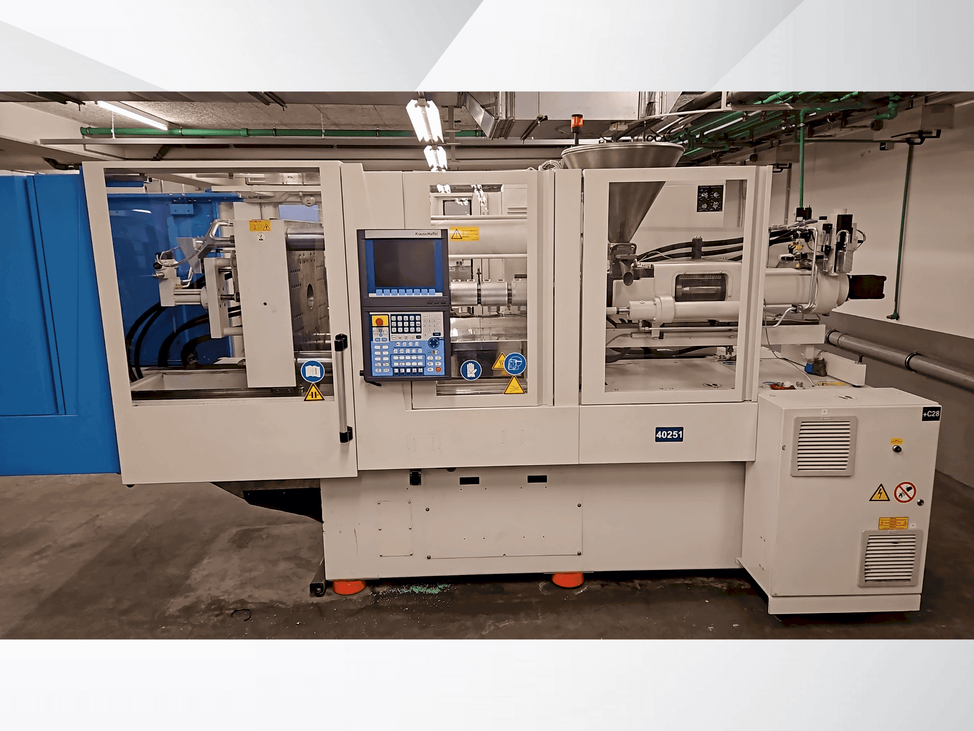 Krauss Maffei 110-750 CX-maskinen framifrån