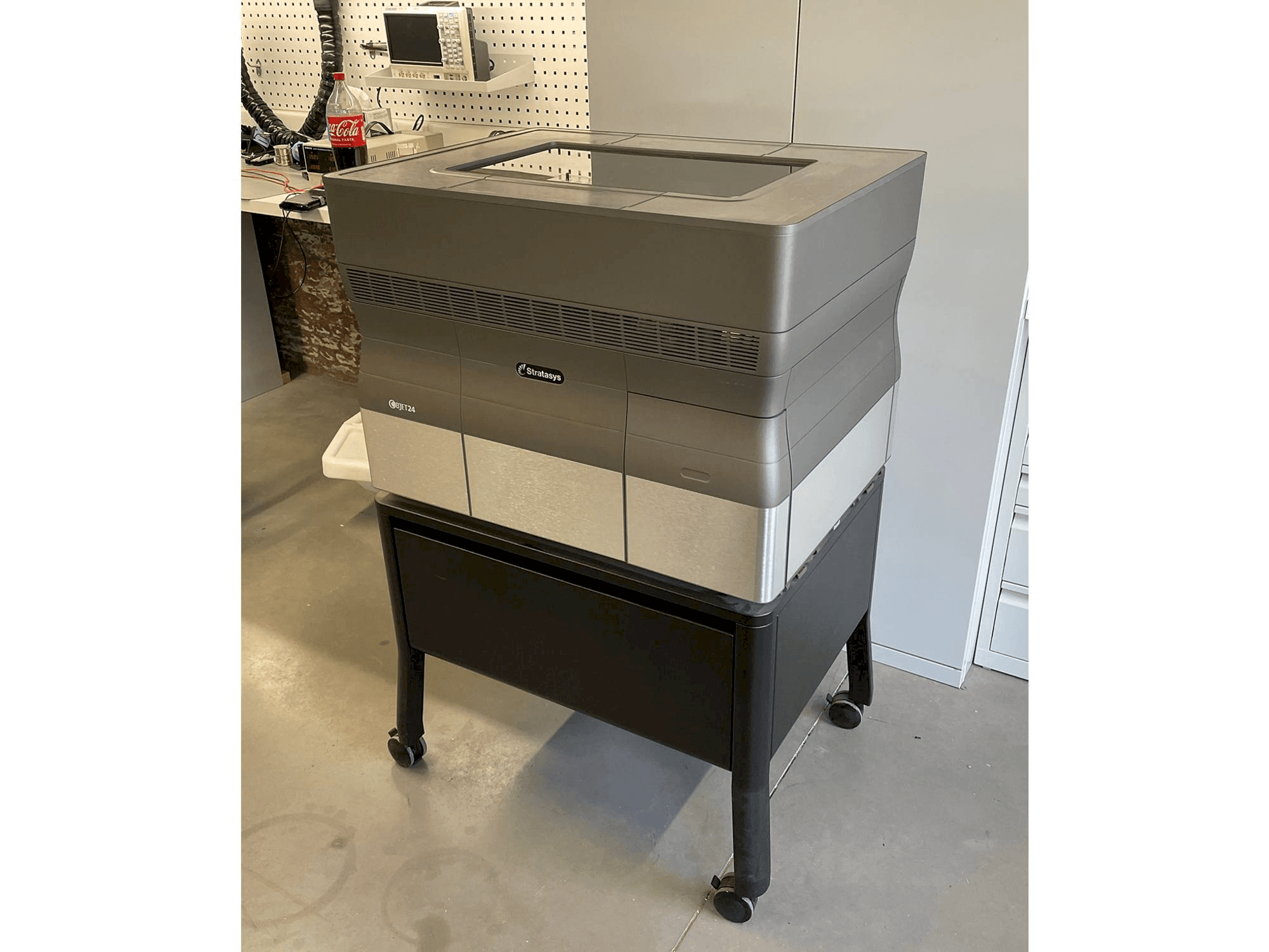 Stratasys Objet24-maskinen framifrån