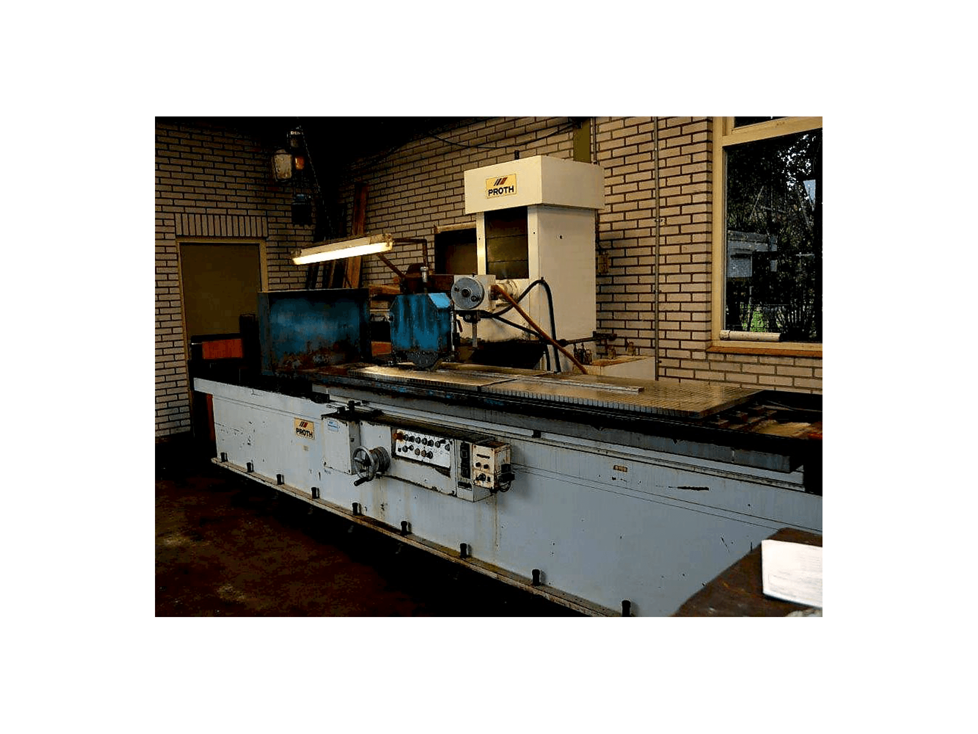 Proth-maskinen sedd från högerPSGC-60220AHR