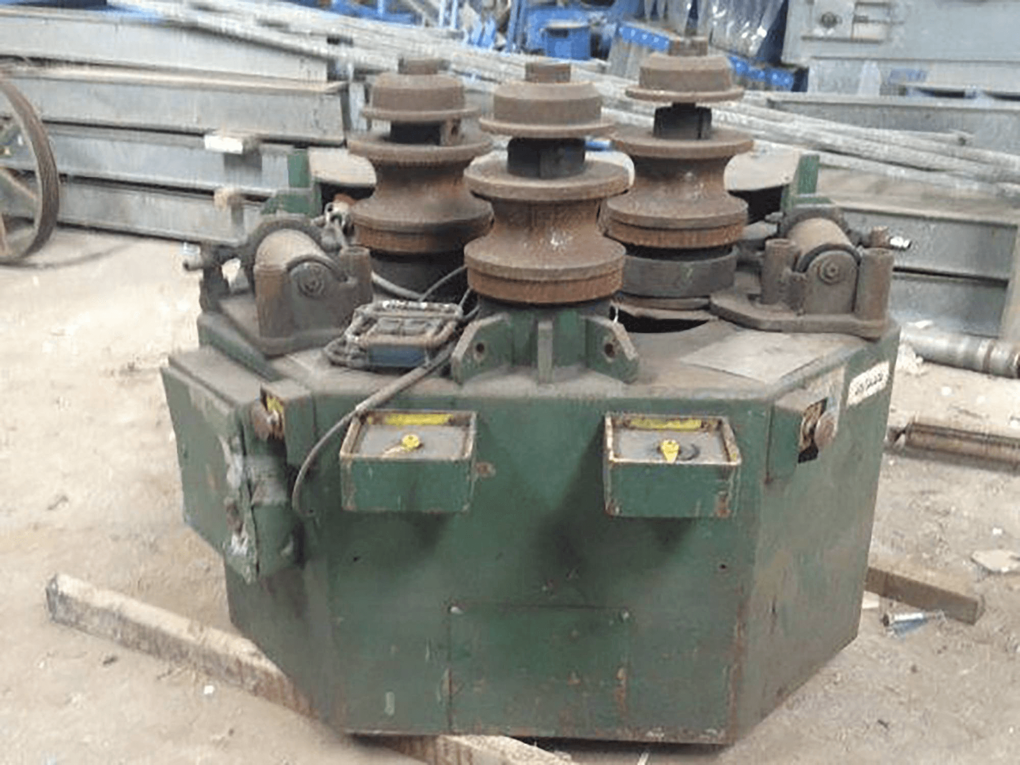 ROUNDO-maskinen framifrånR-5