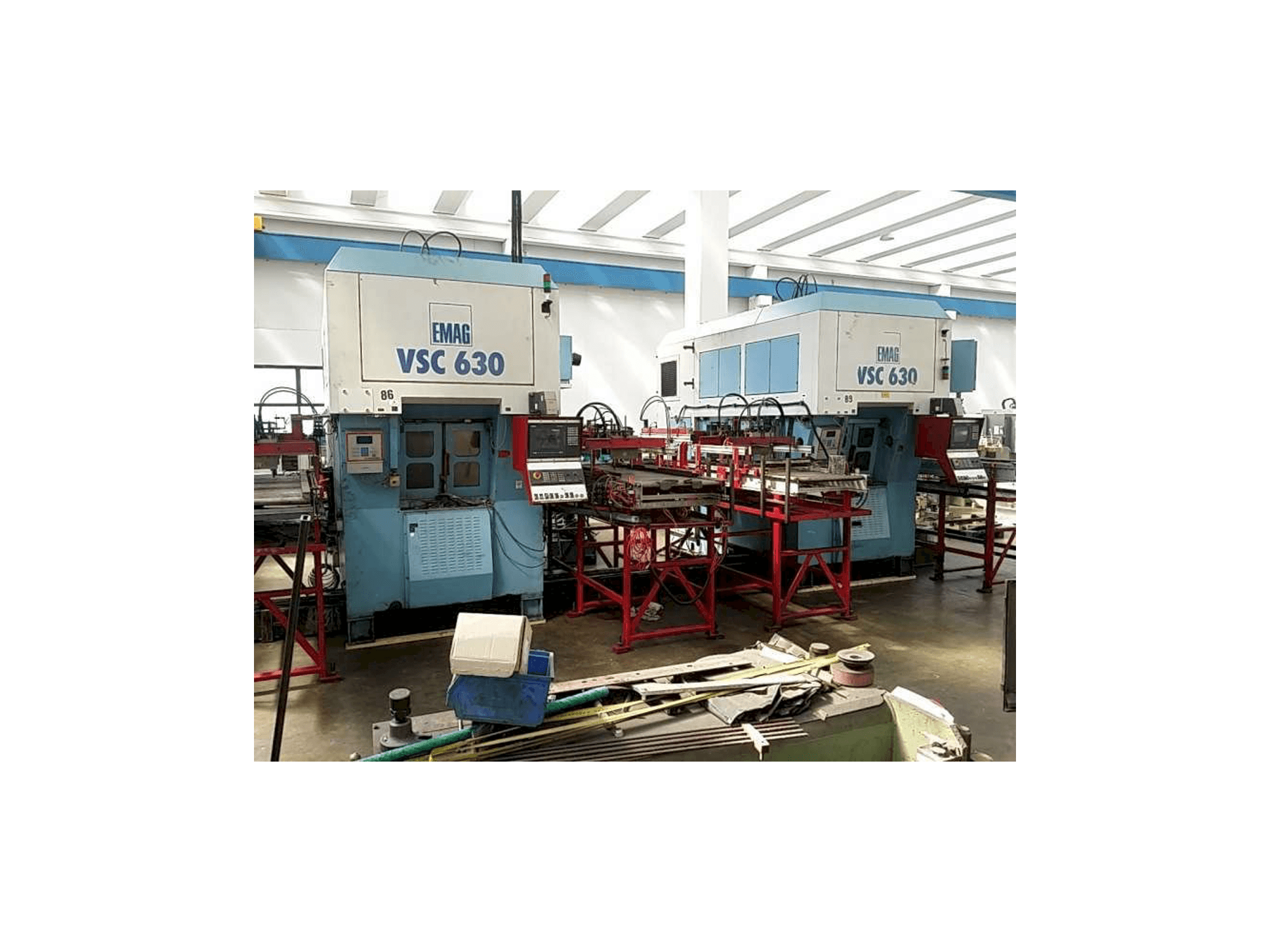 EMAG VSC 630-maskinen sedd från vänster sida