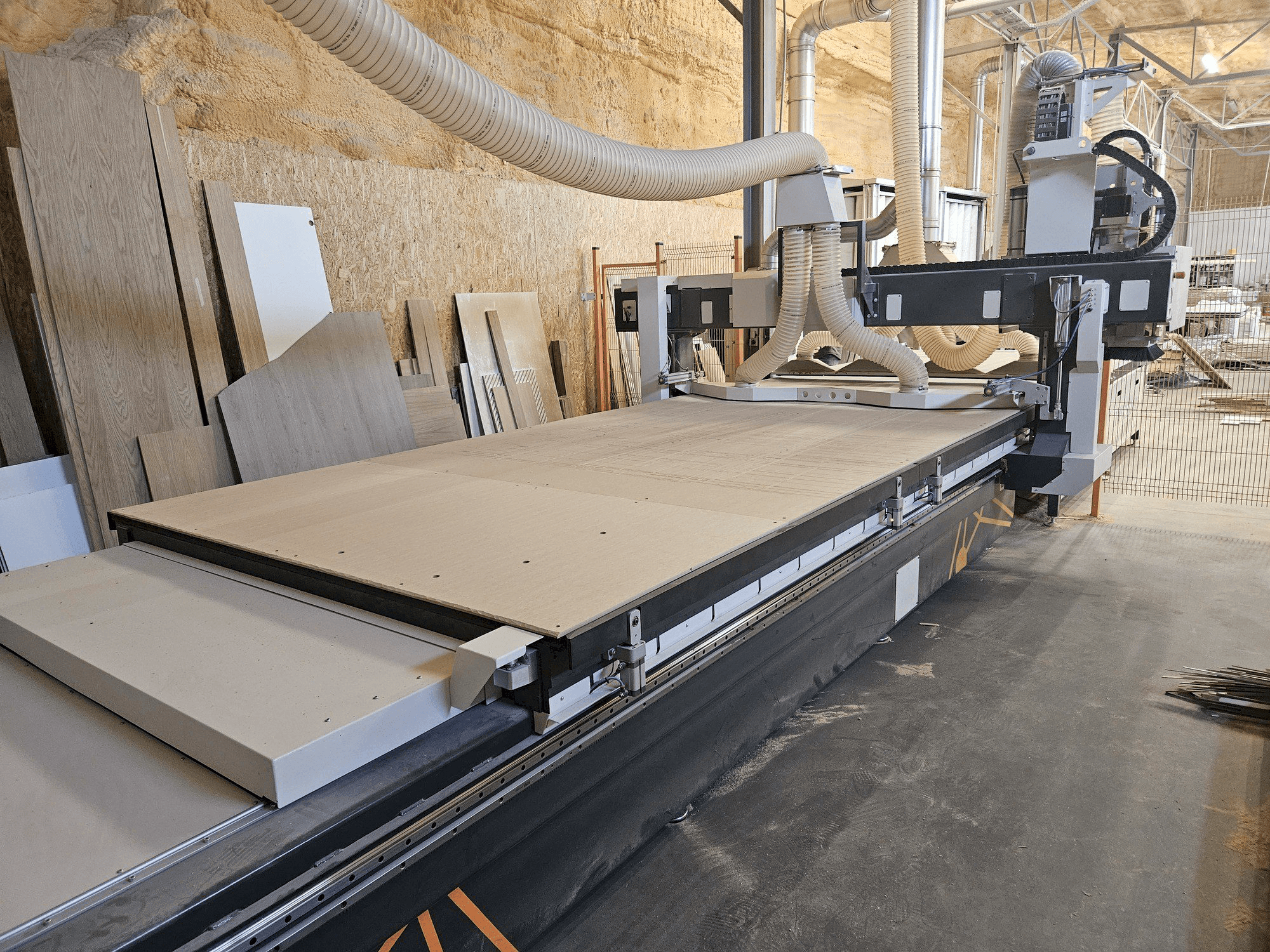 INFOTEC 4121 PRO EVO-maskinen framifrån