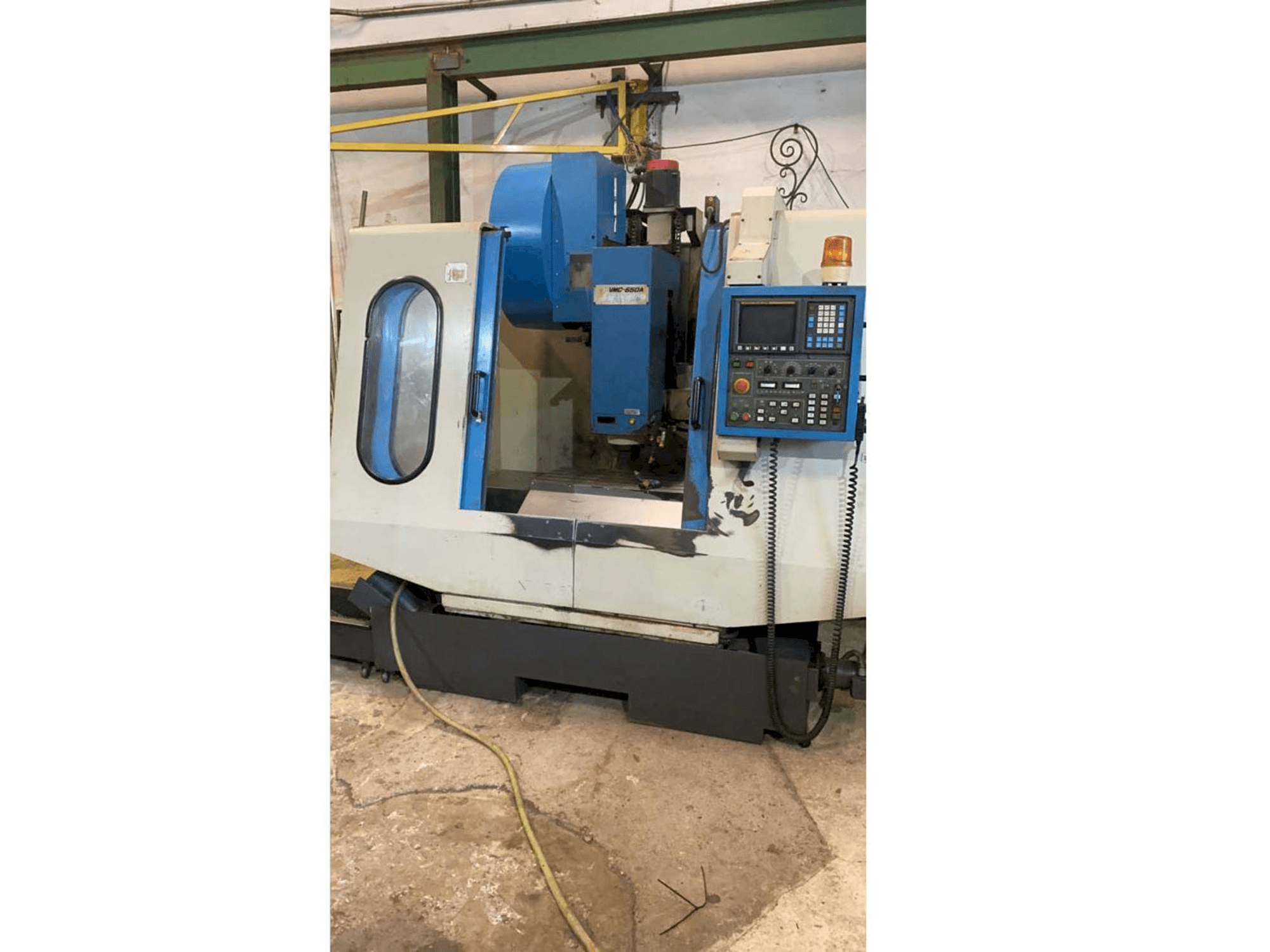 Johnford VMC 650A-maskinen framifrån