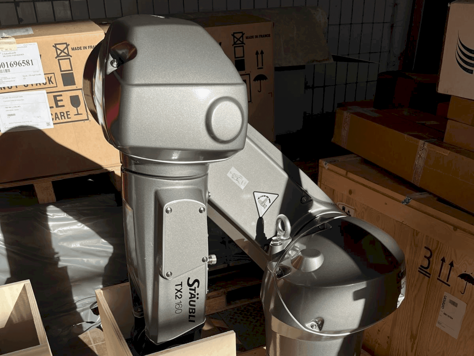 STAUBLI TX2-160 HE-maskinen framifrån