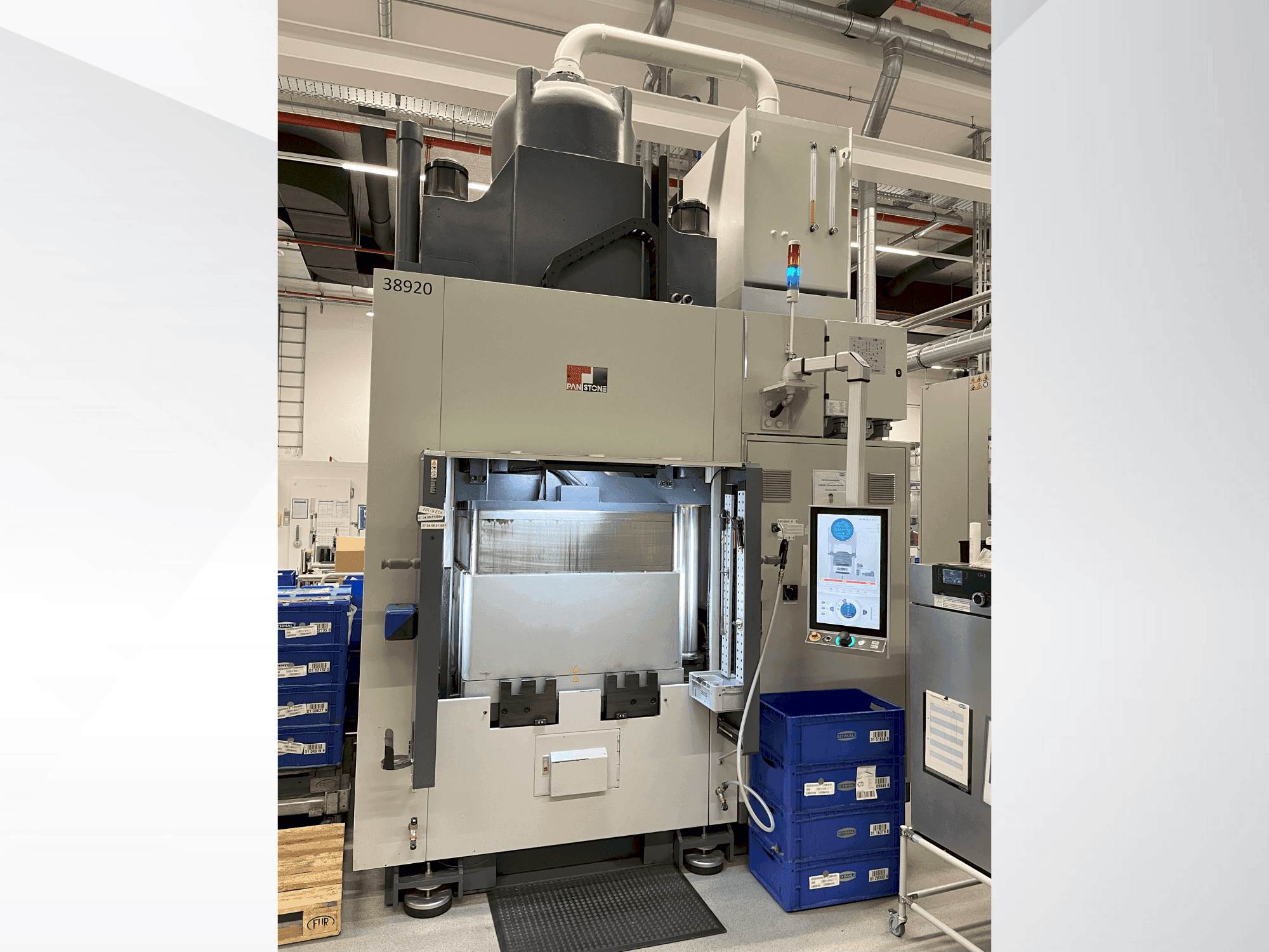 PAN Stone D-V-200-PCD-maskinen framifrån