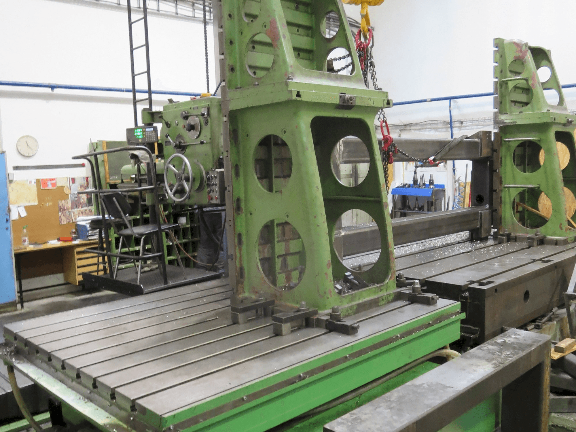 TOS HP 100-maskinen framifrån