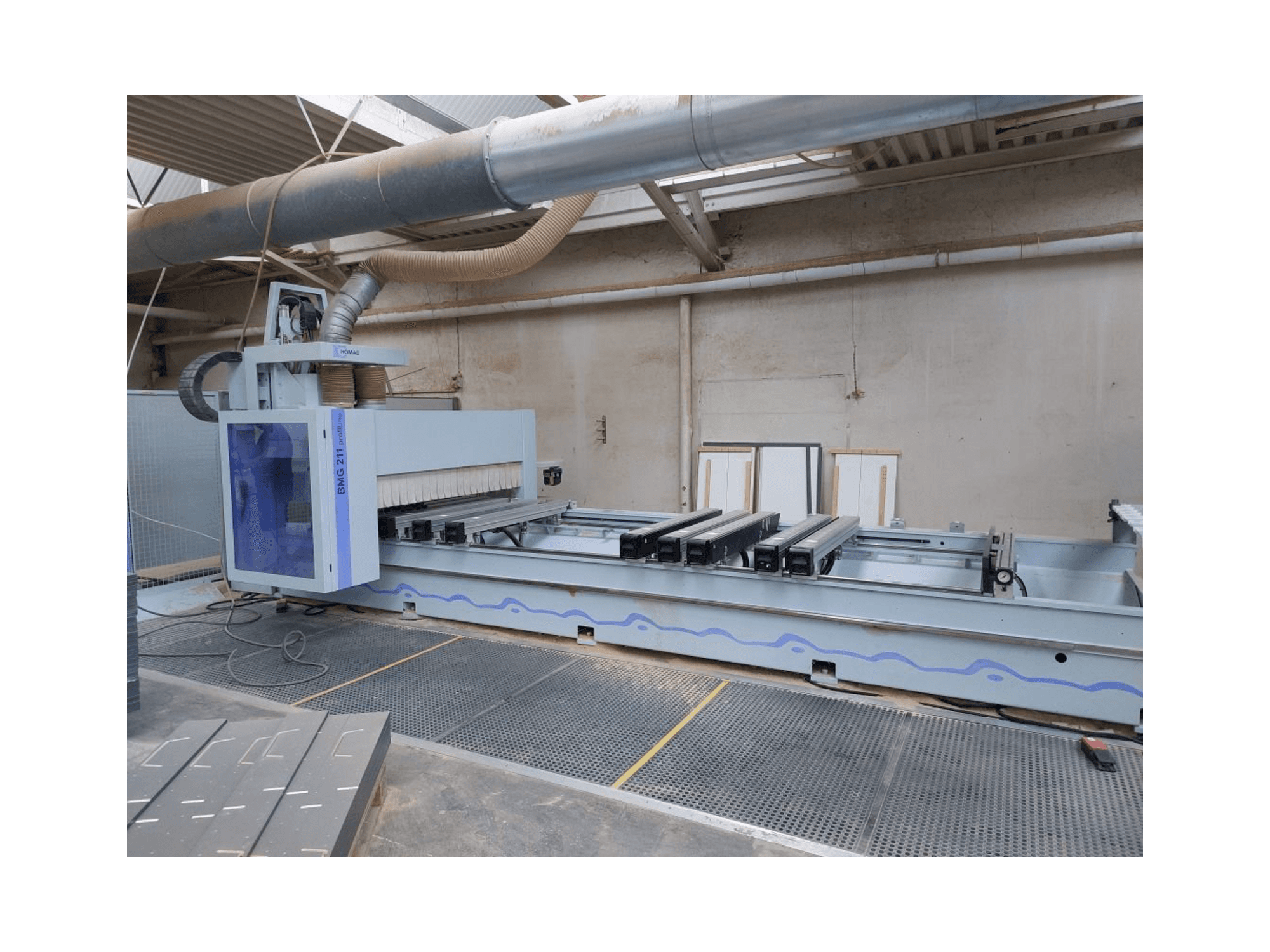 HOMAG PROFI BMG211 / 45 / 15 / K-maskinen framifrån